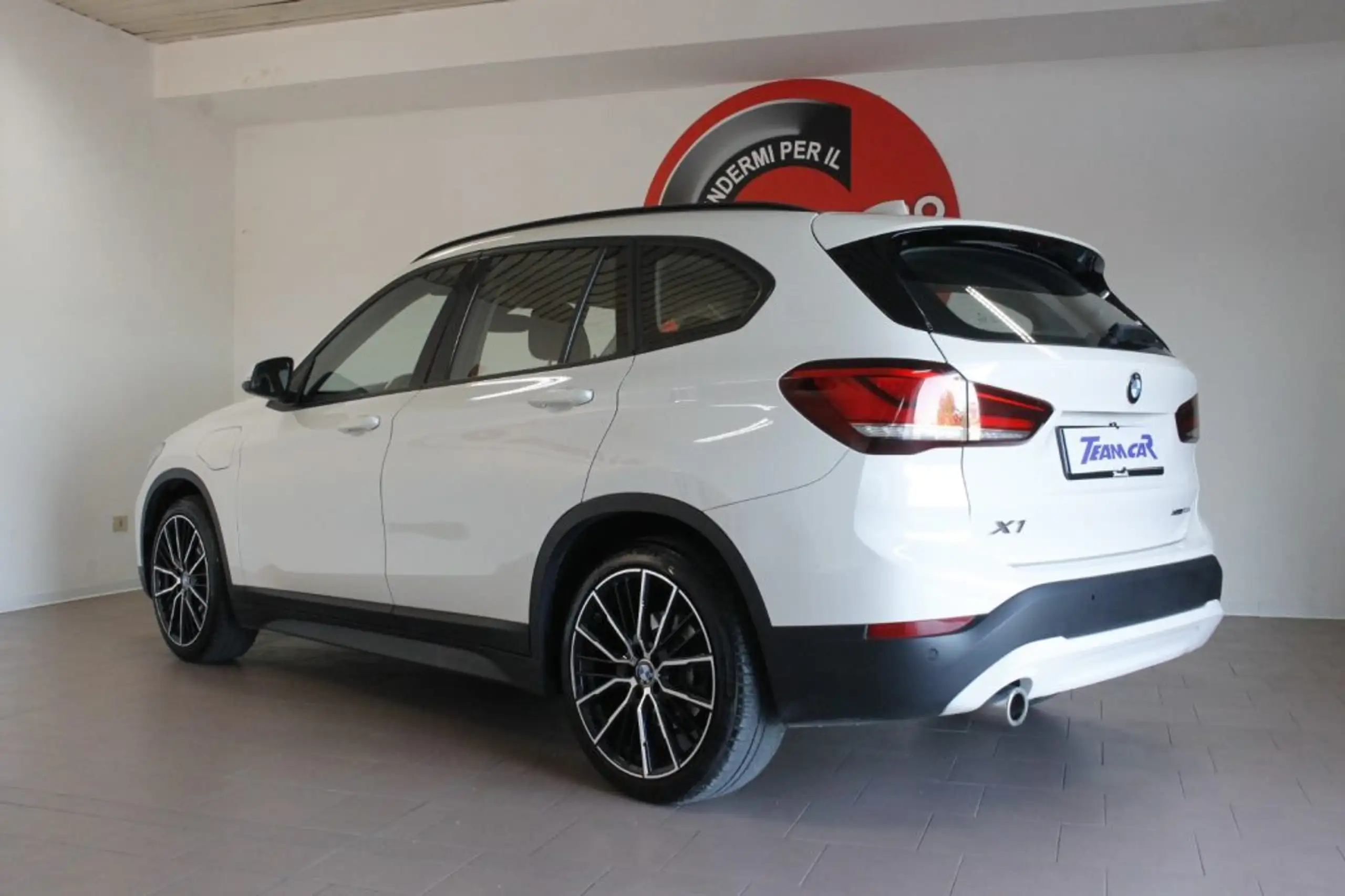 BMW - X1