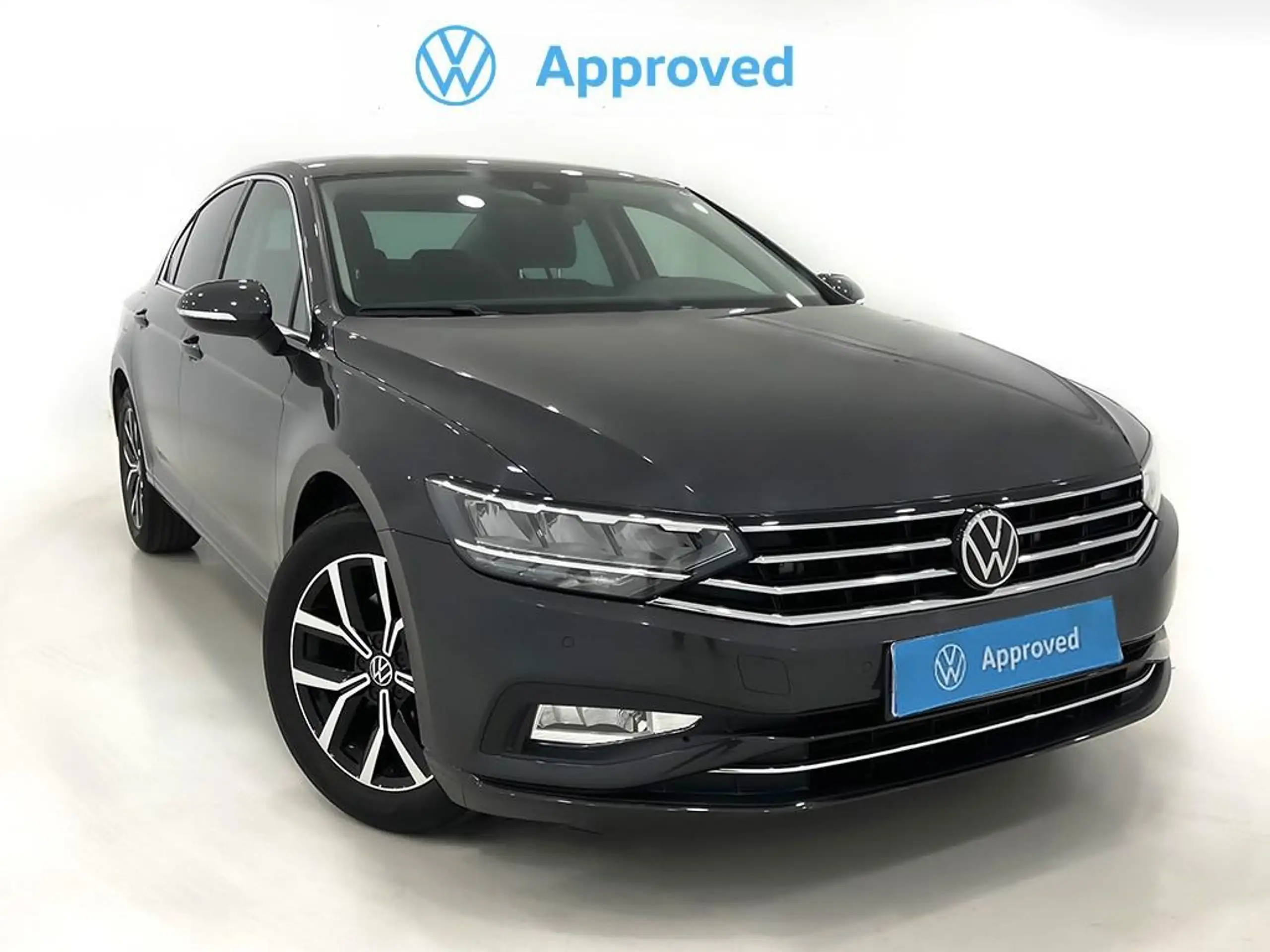 Volkswagen - Passat