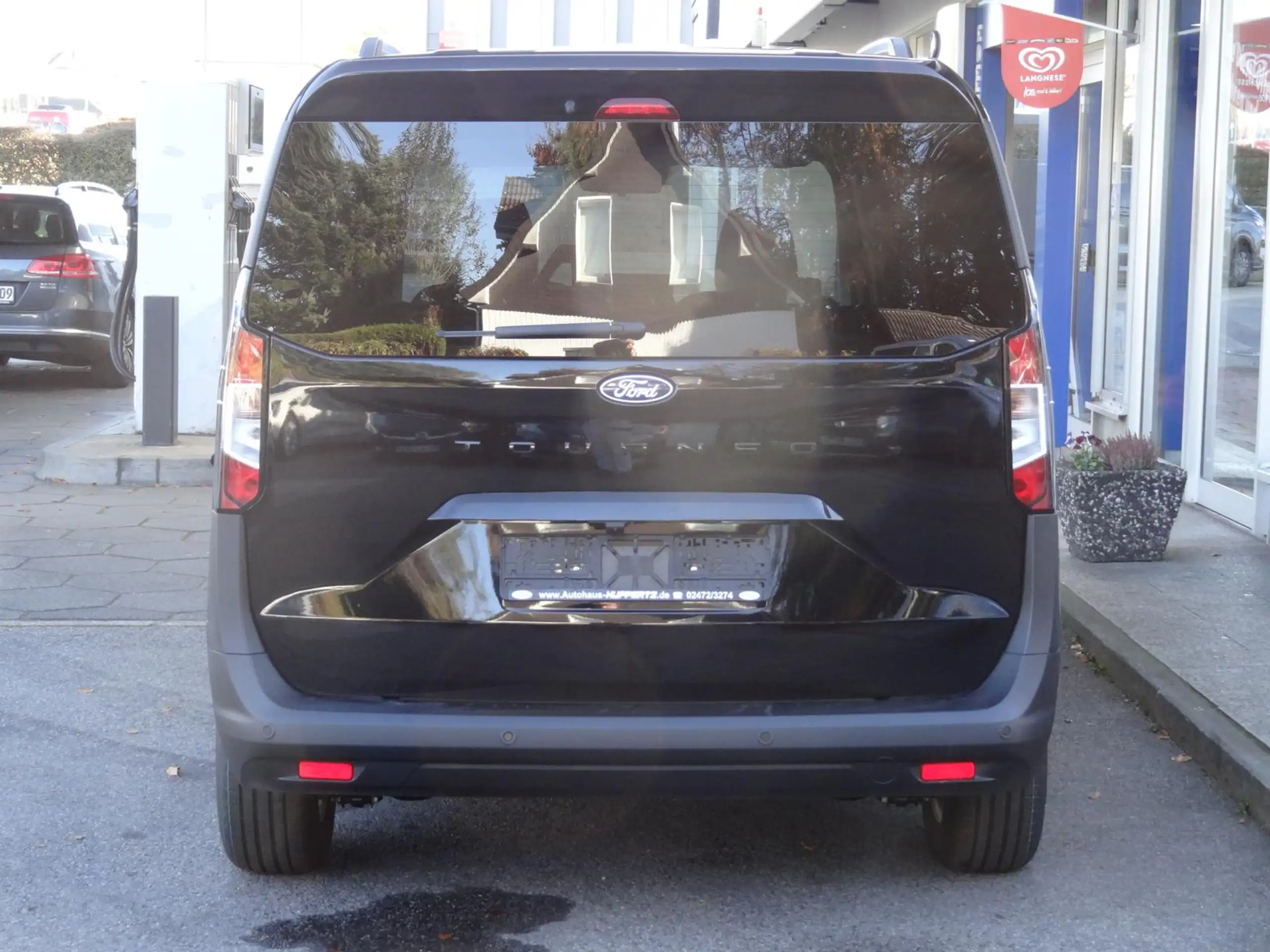 Ford - Tourneo Courier