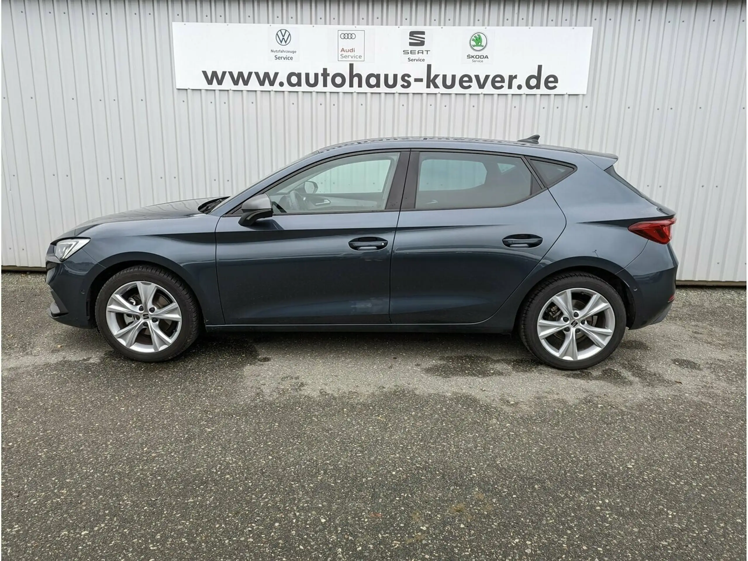 SEAT - Leon