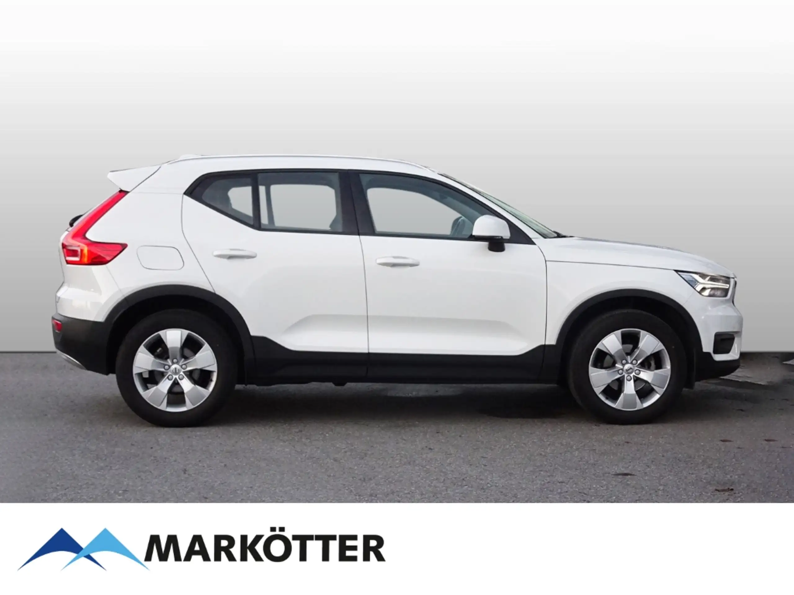 Volvo - XC40