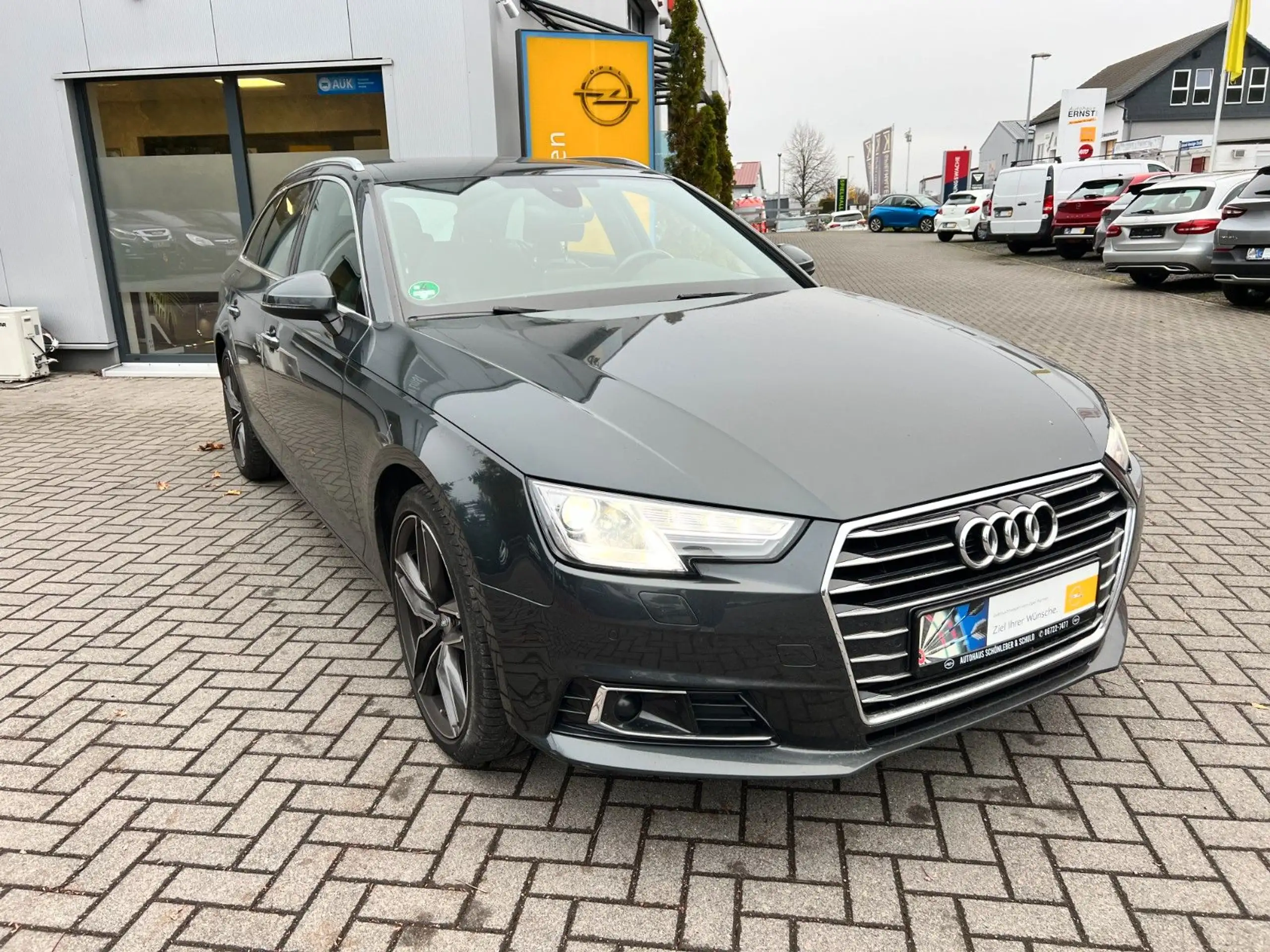 Audi - A4