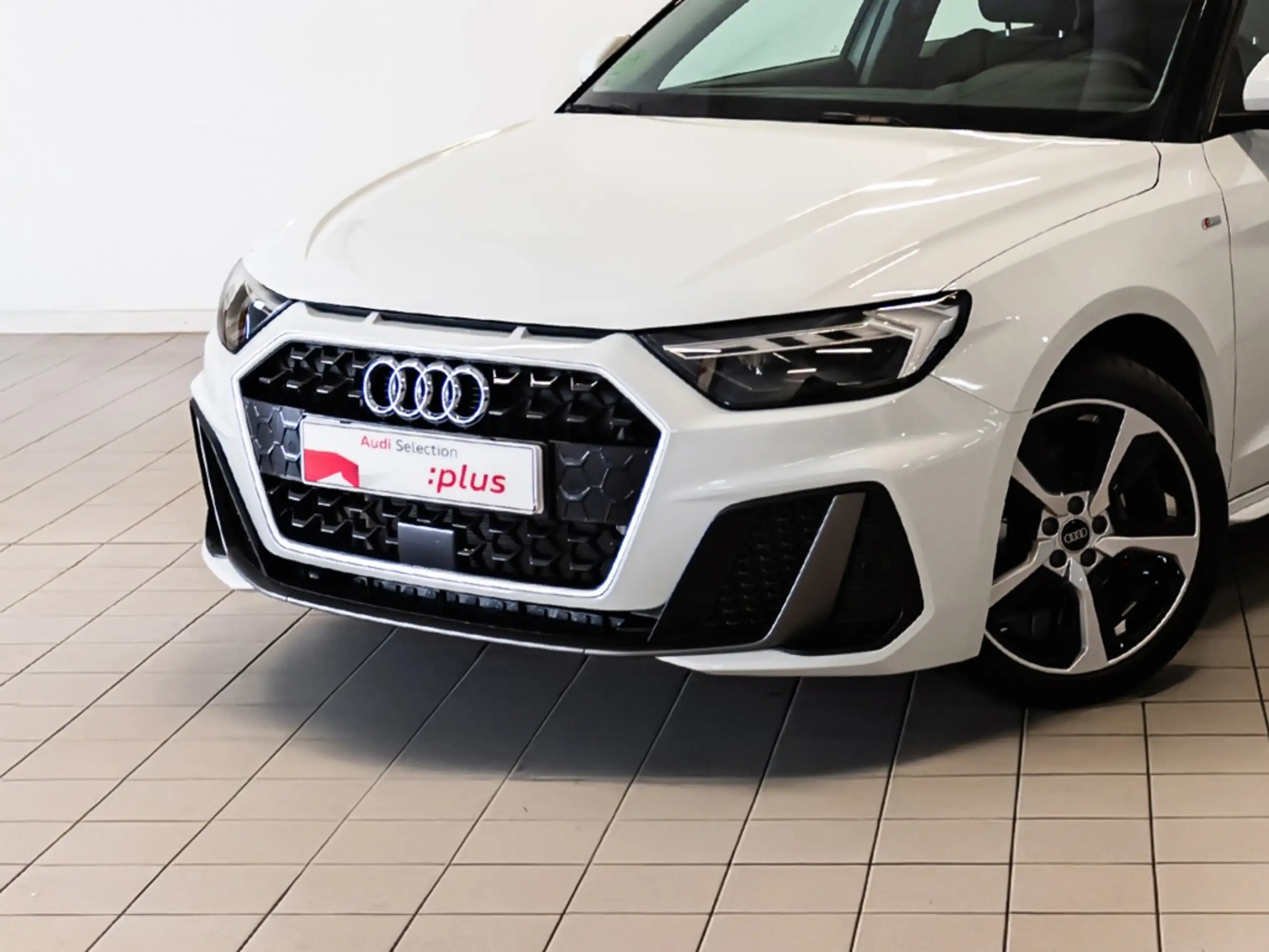 Audi - A1