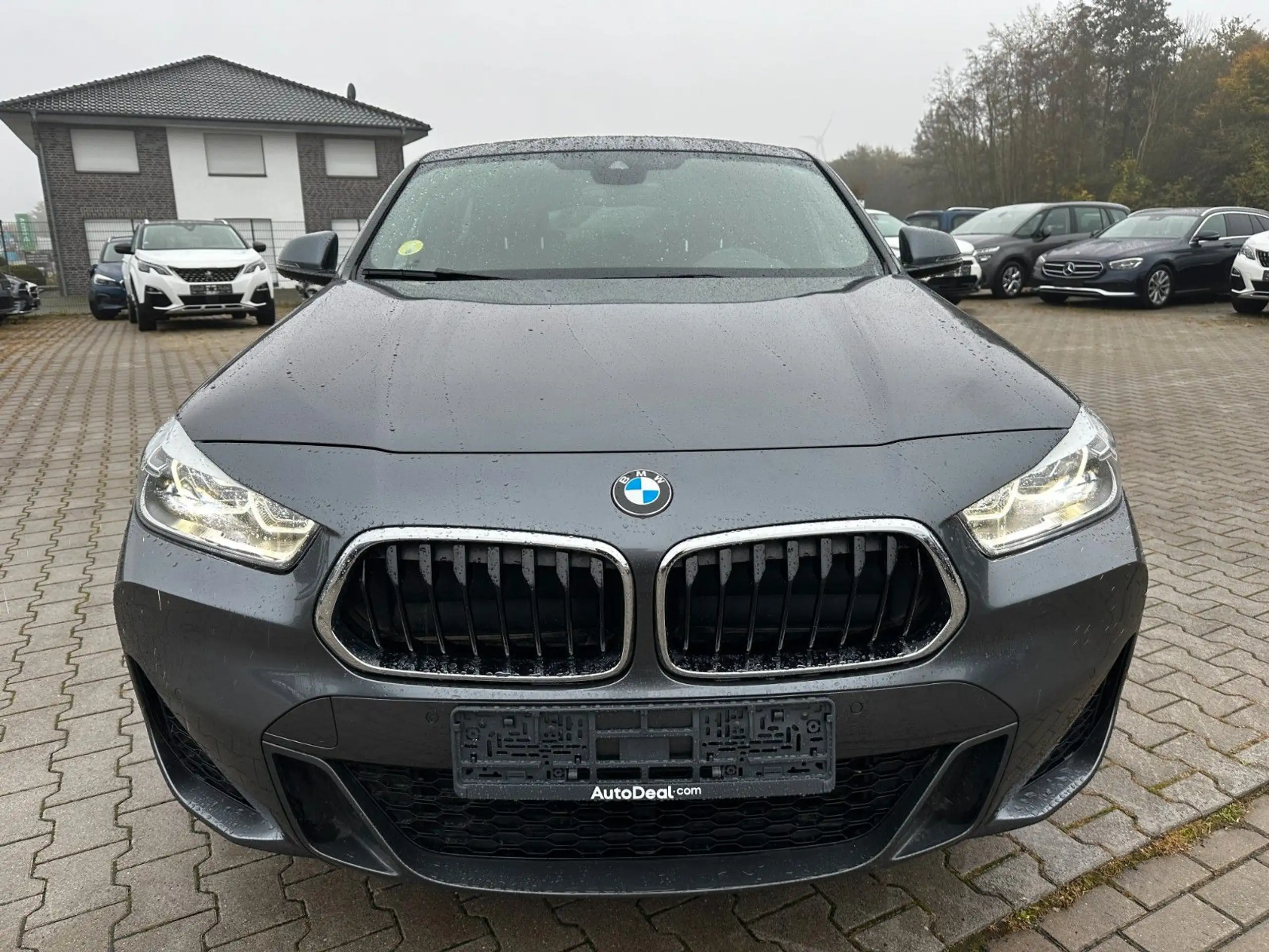 BMW - X2