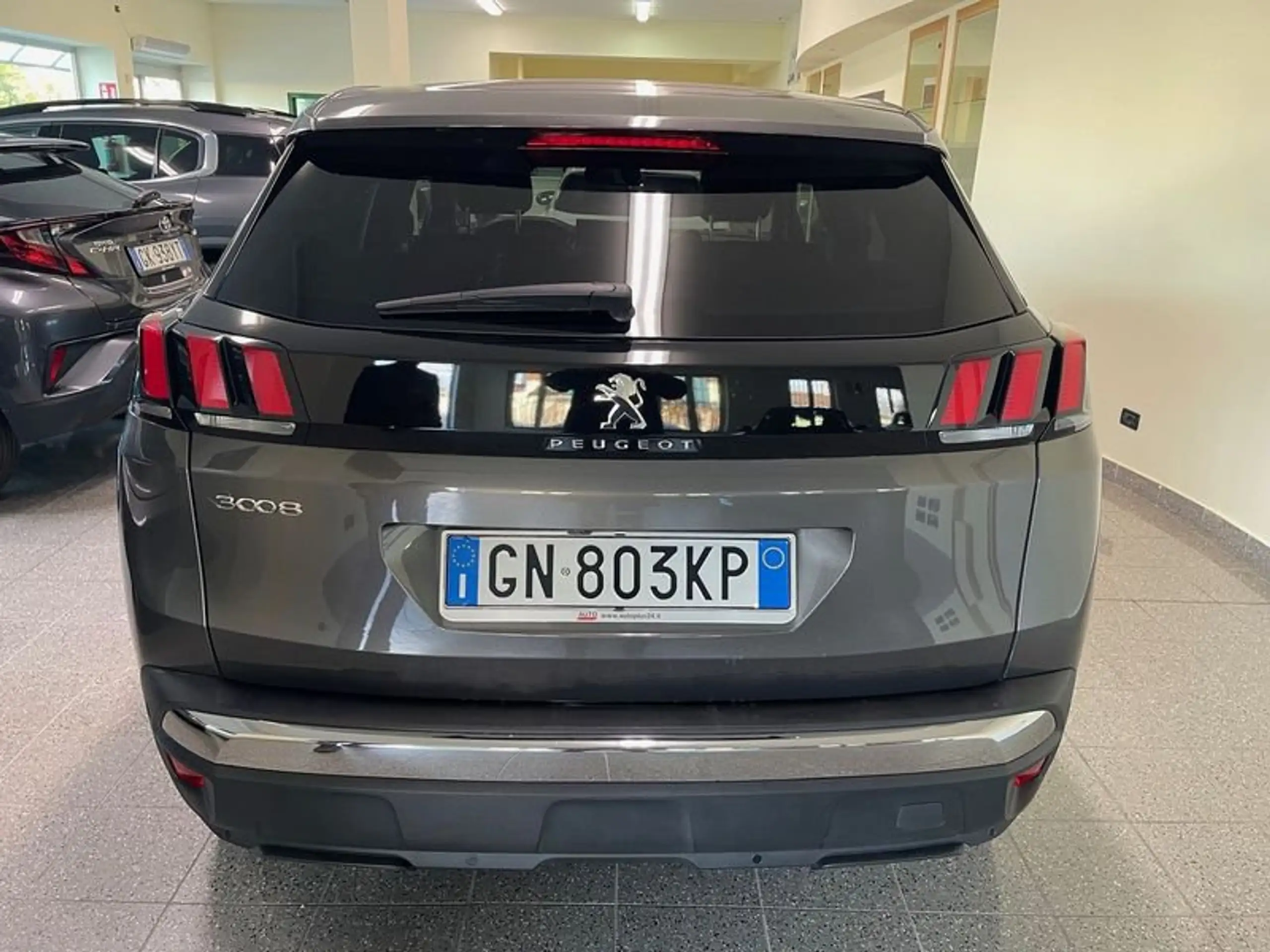 Peugeot - 3008