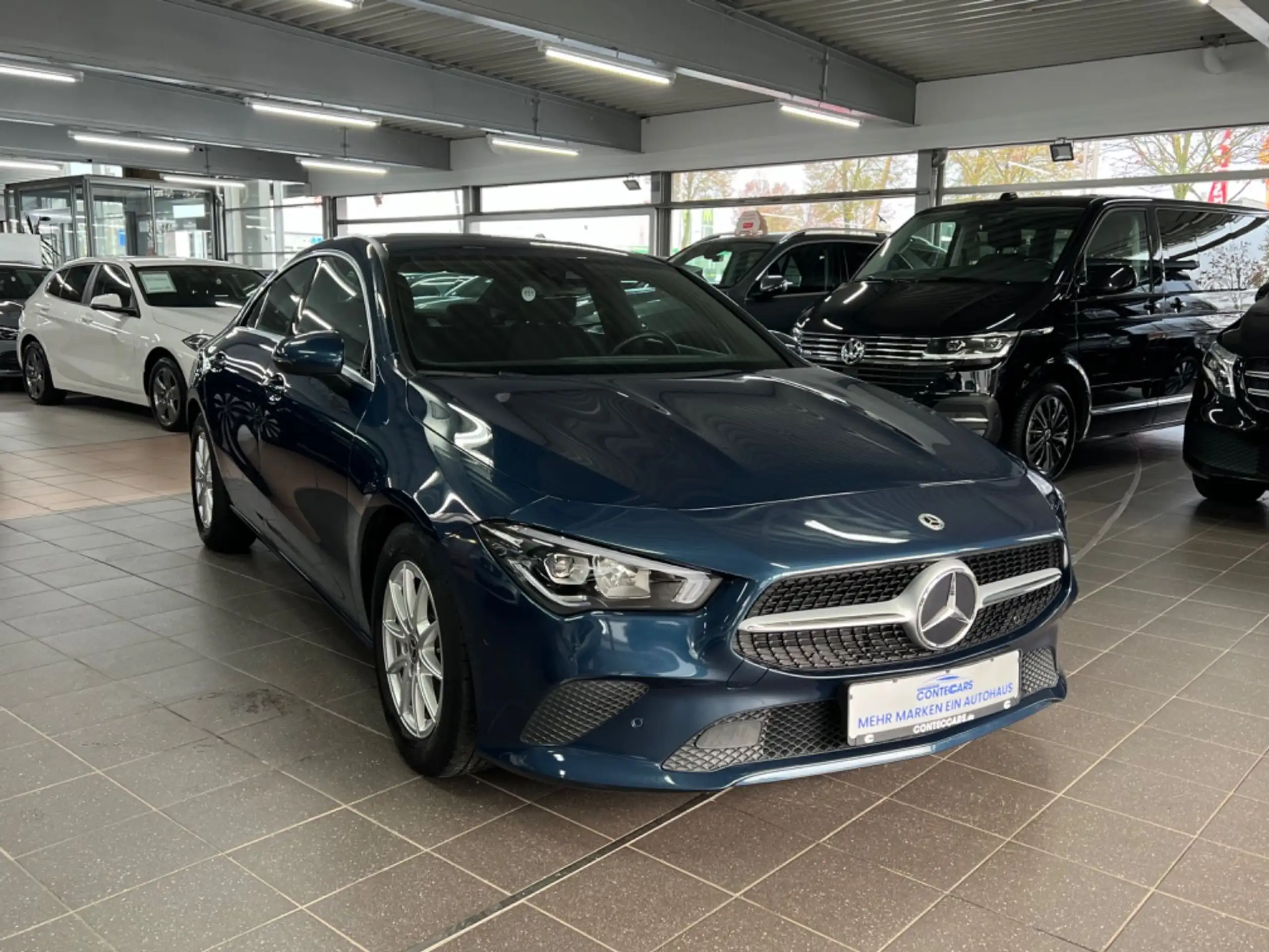 Mercedes-Benz - CLA 180