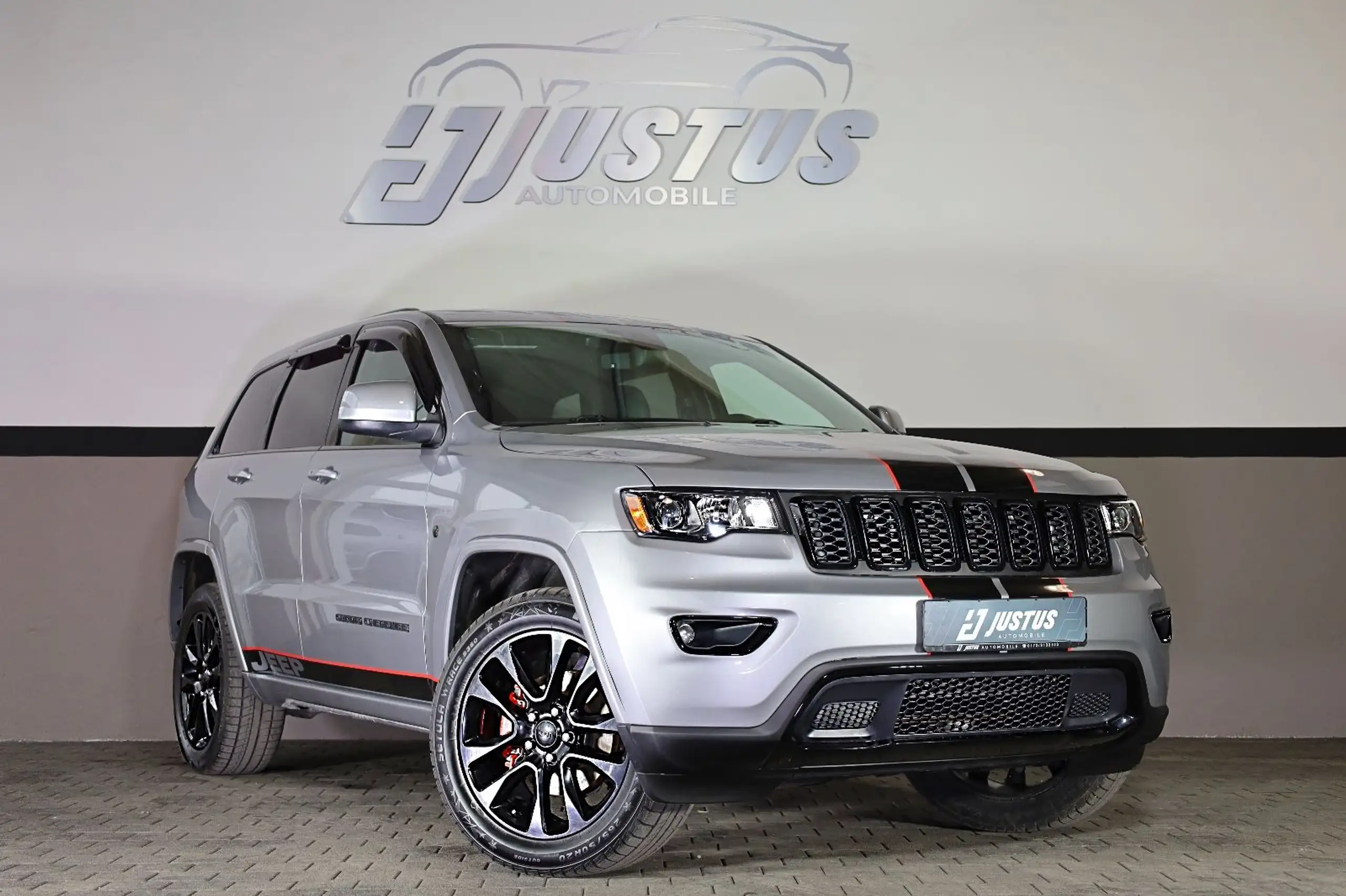 Jeep - Grand Cherokee