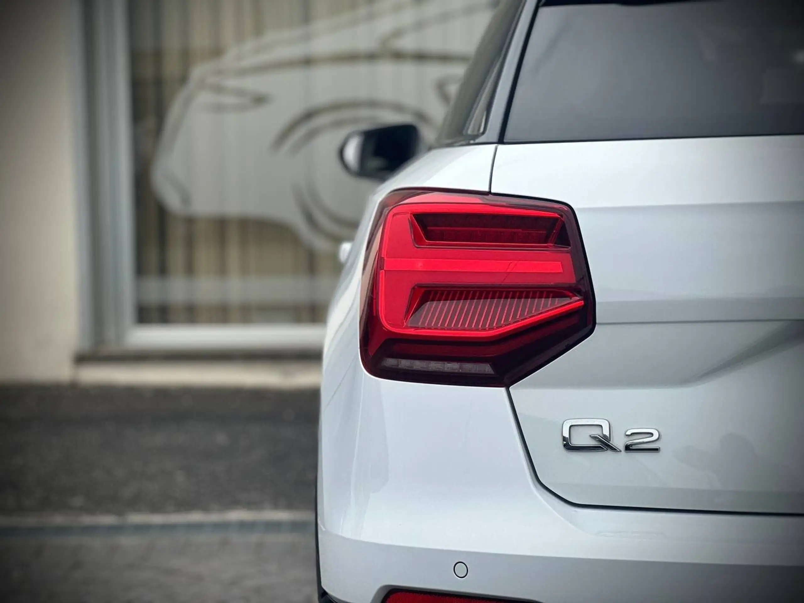 Audi - Q2