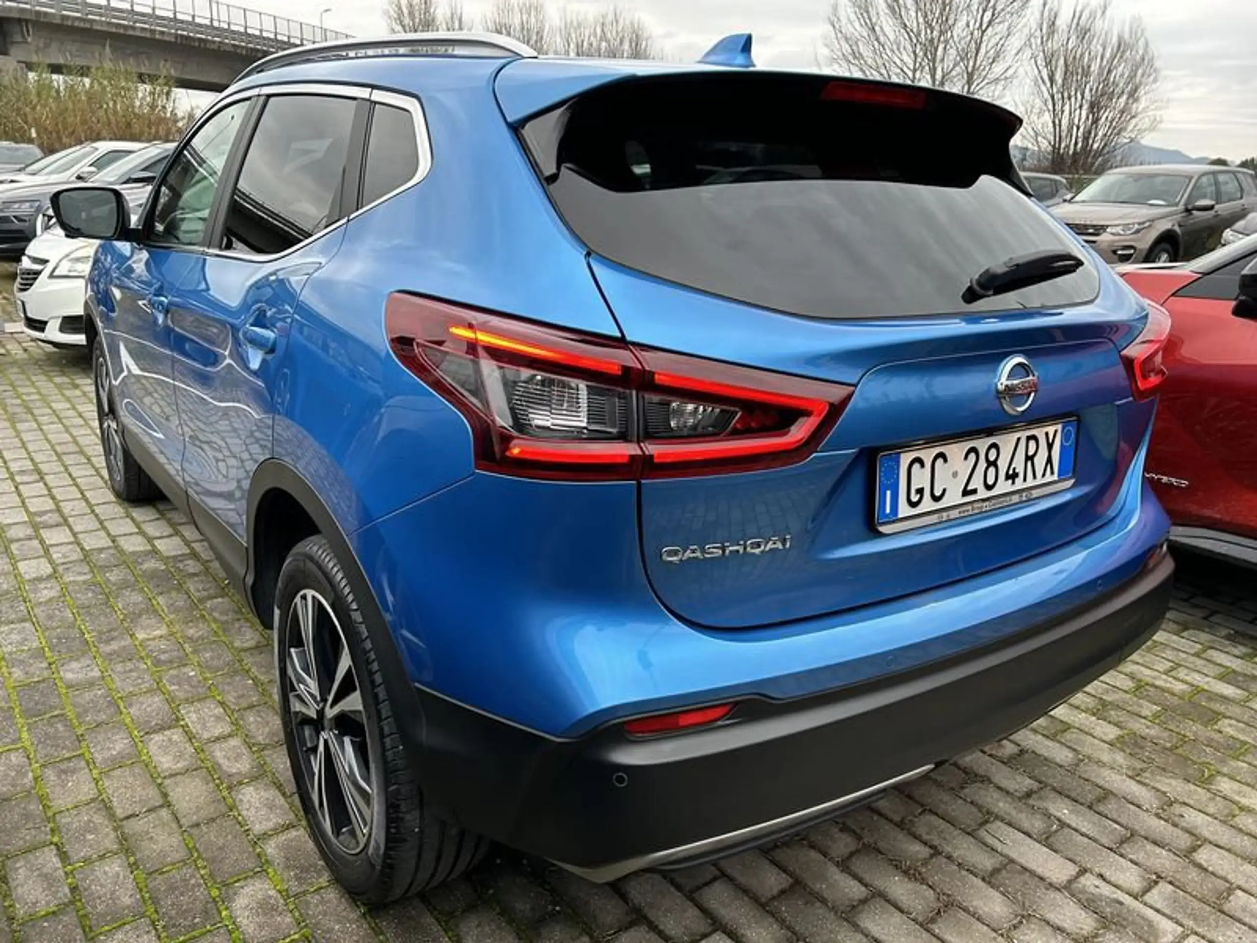 Nissan - Qashqai