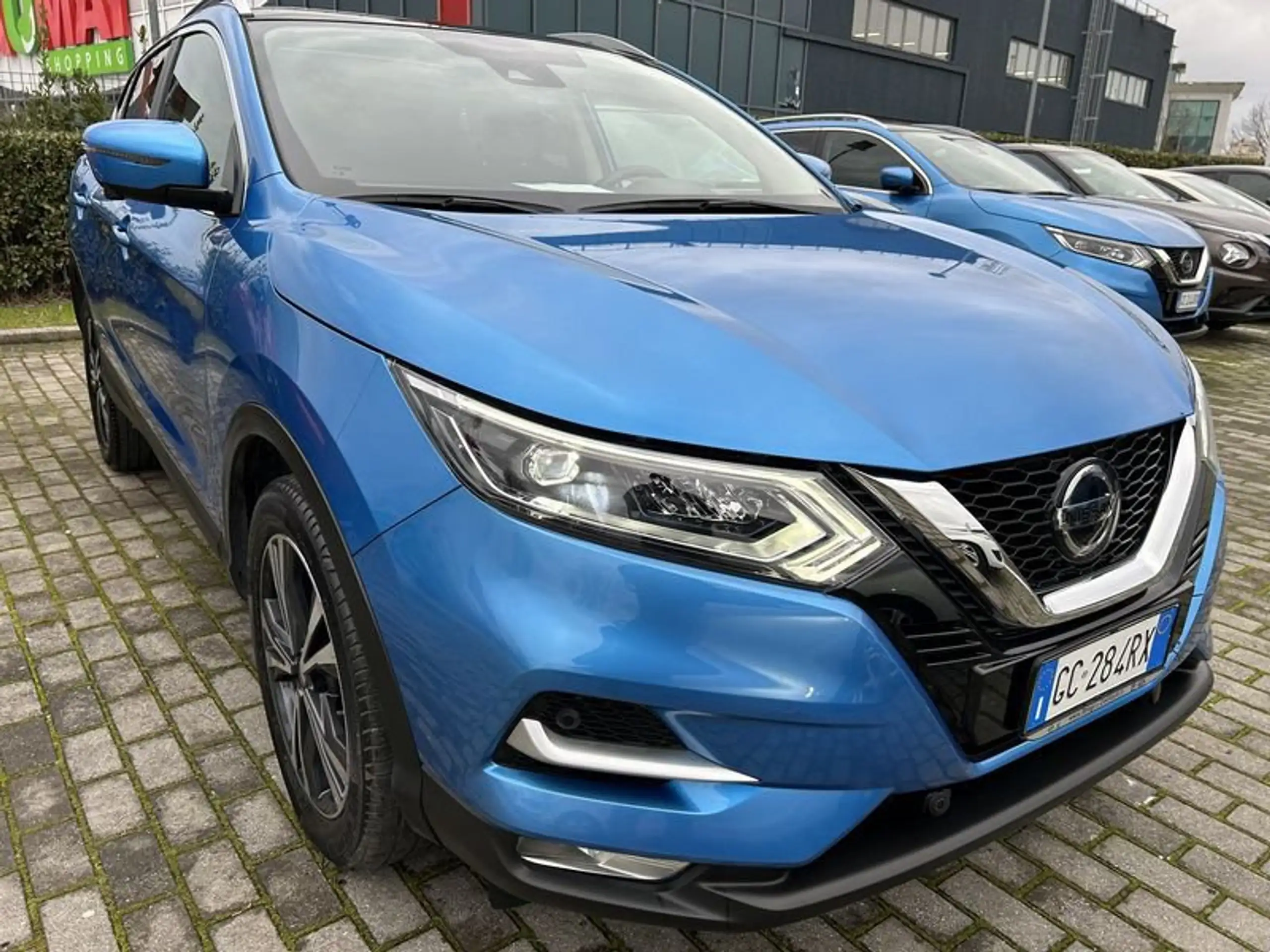 Nissan - Qashqai