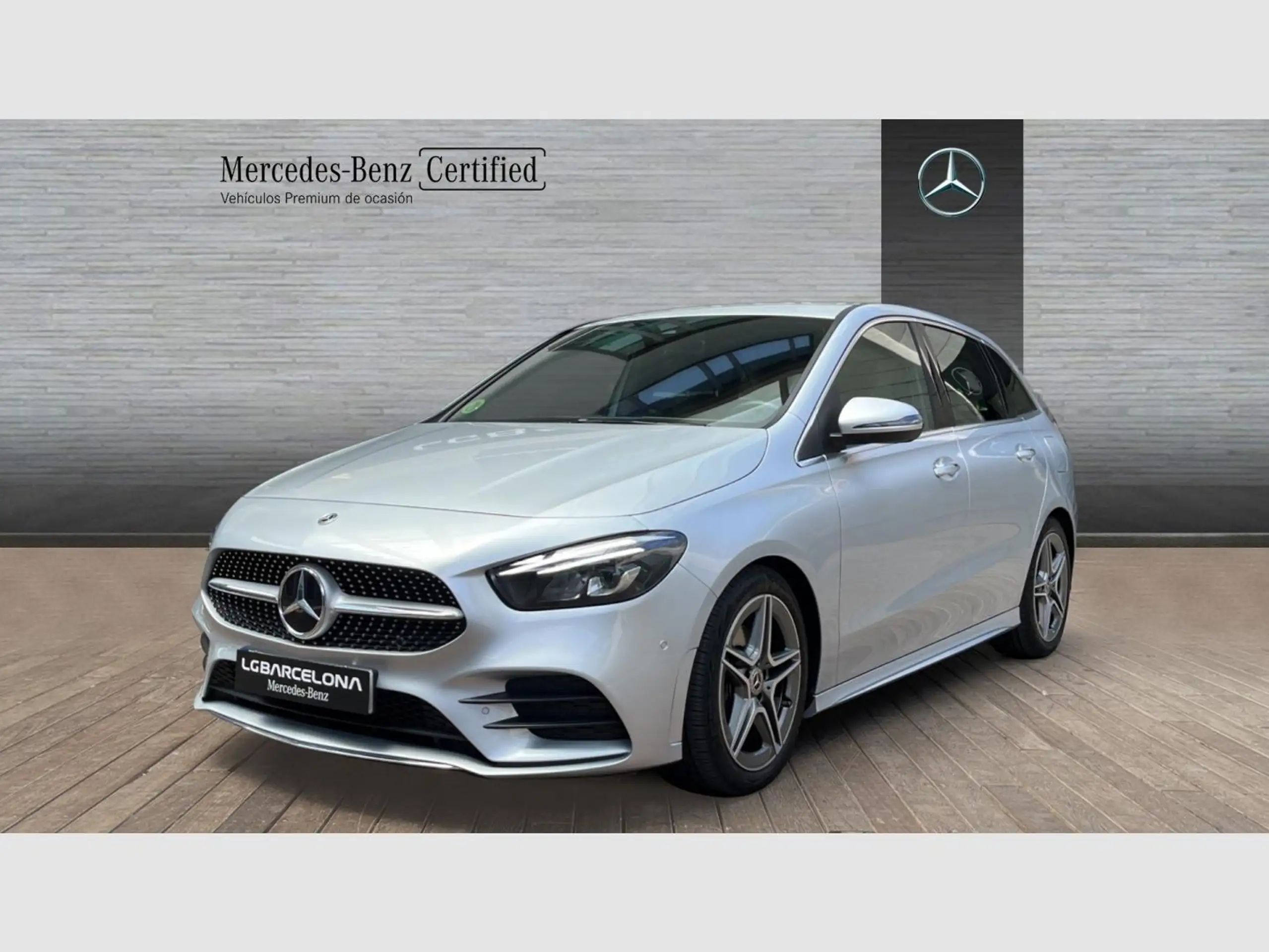 Mercedes-Benz B 180 2022