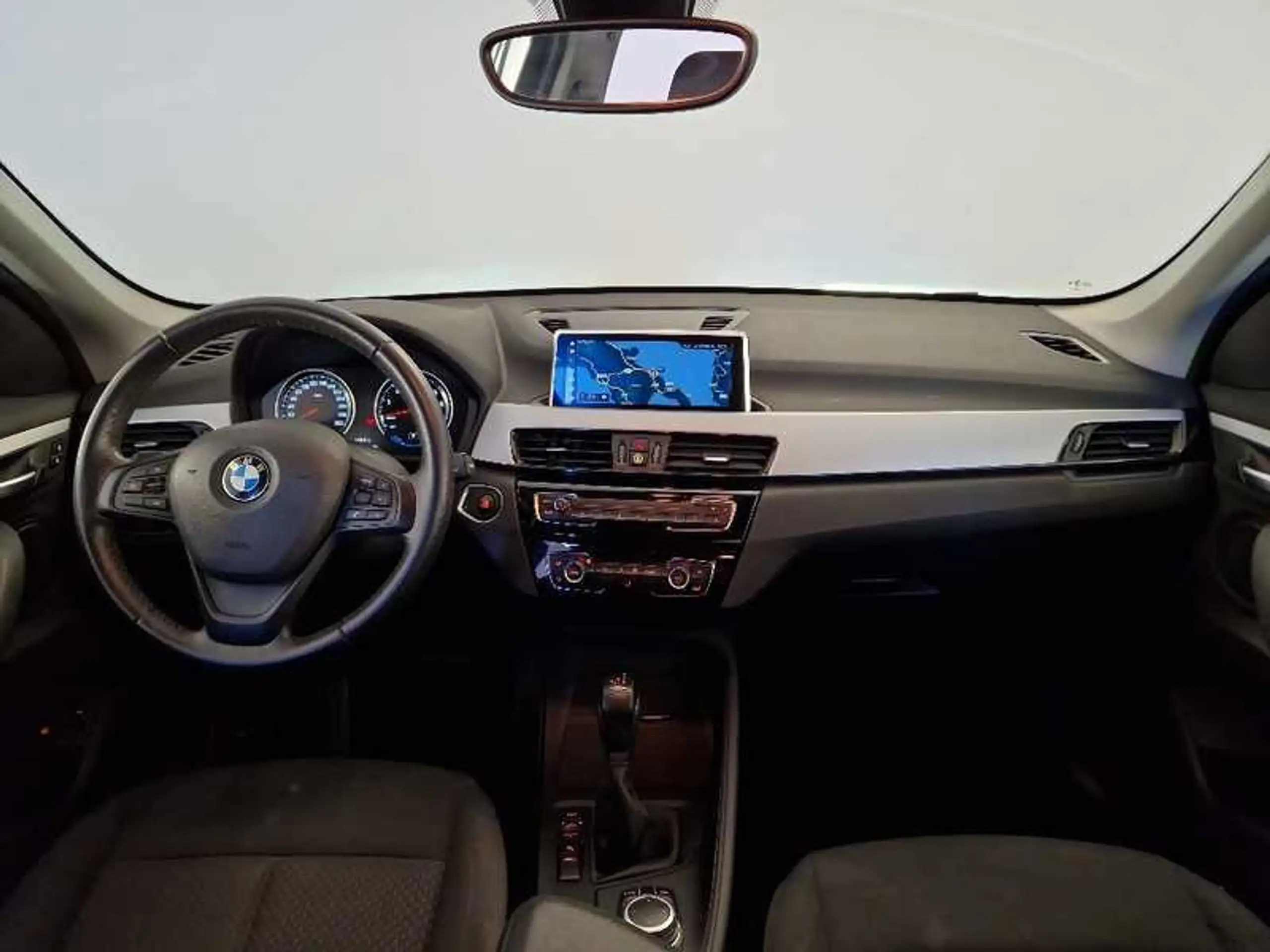 BMW - X1