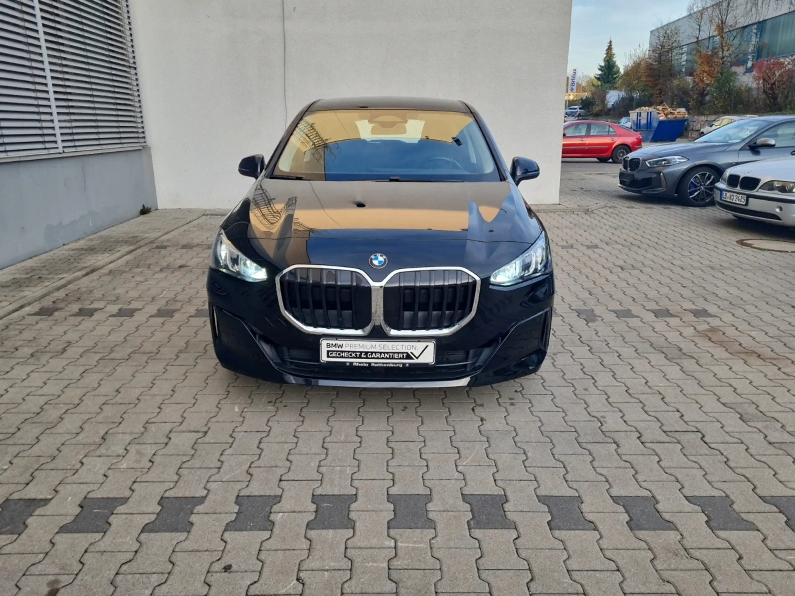 BMW - 218