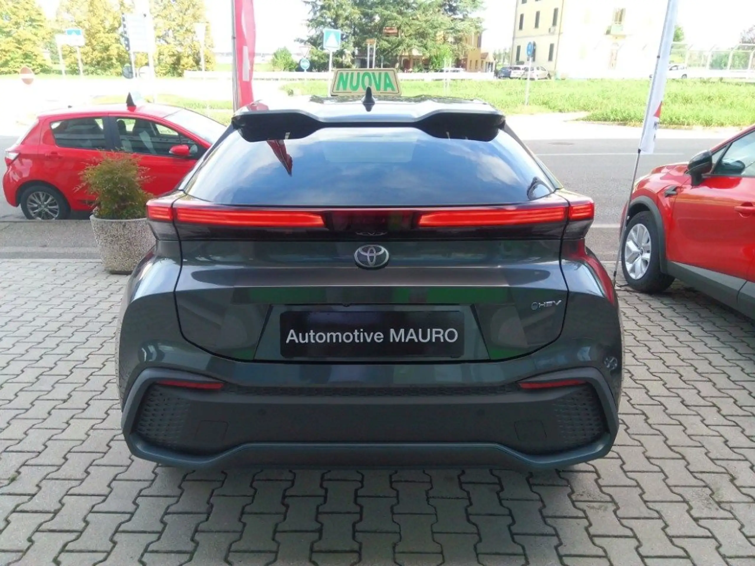 Toyota - C-HR