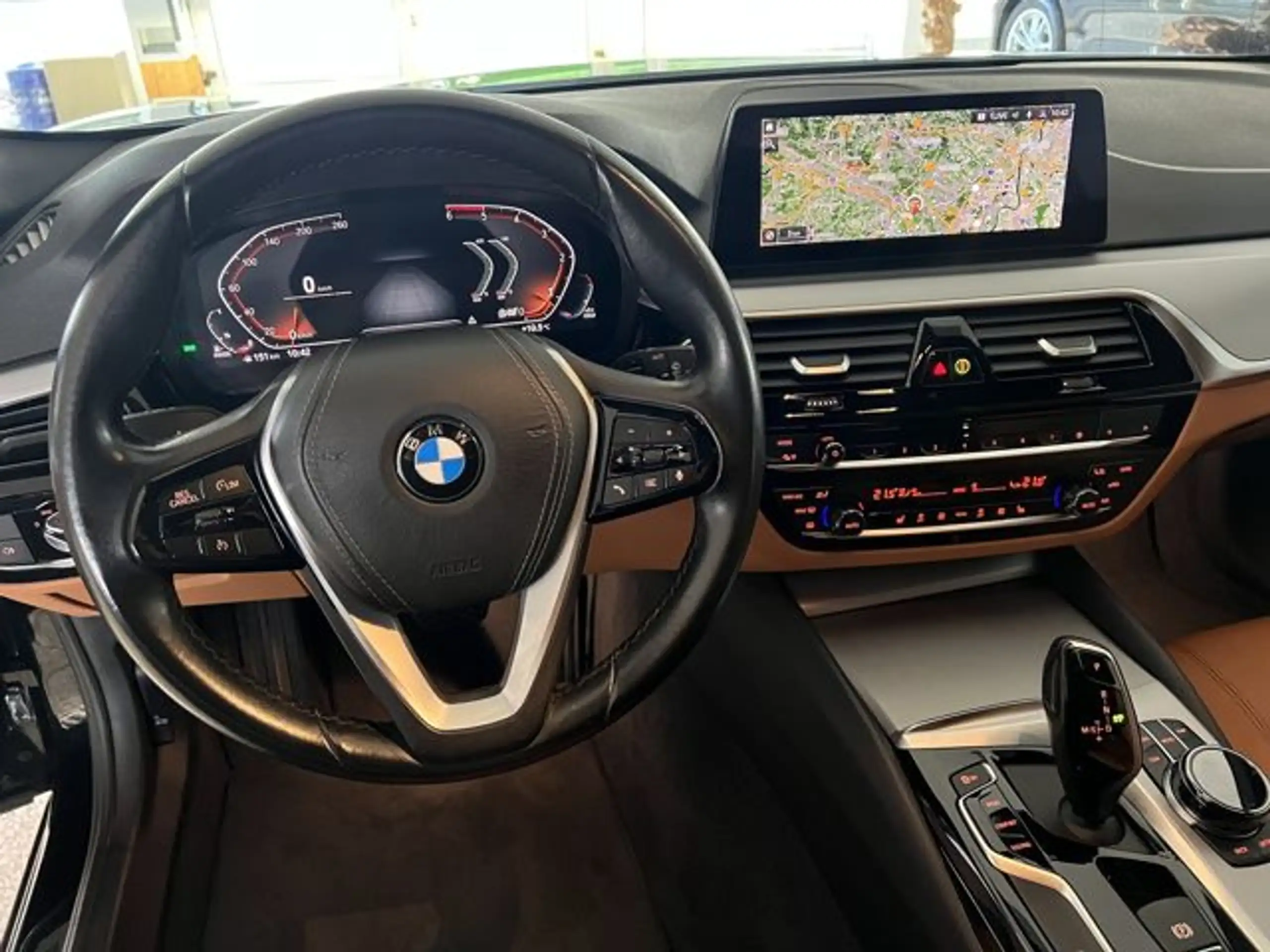 BMW - 520