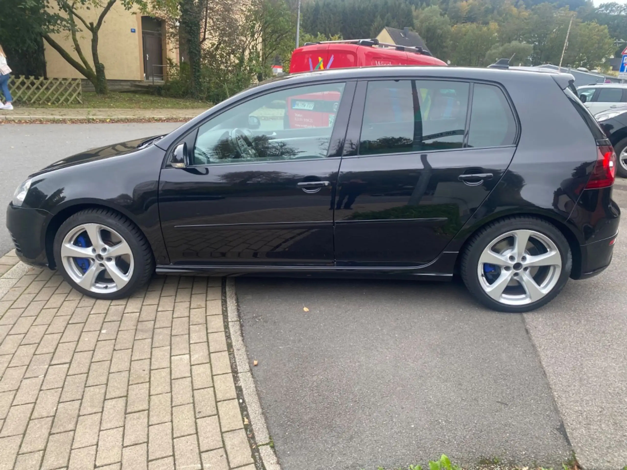 Volkswagen - Golf