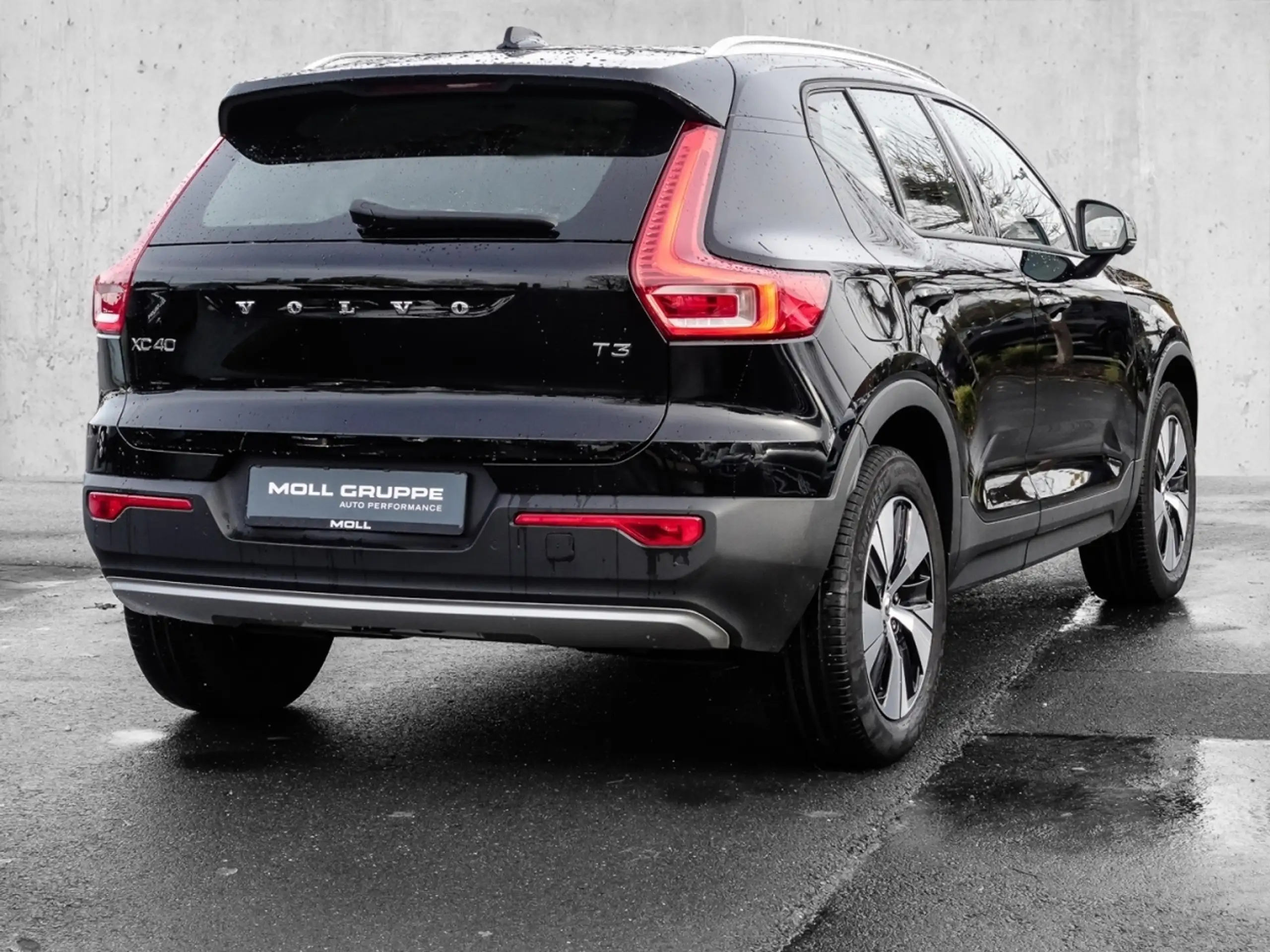 Volvo - XC40