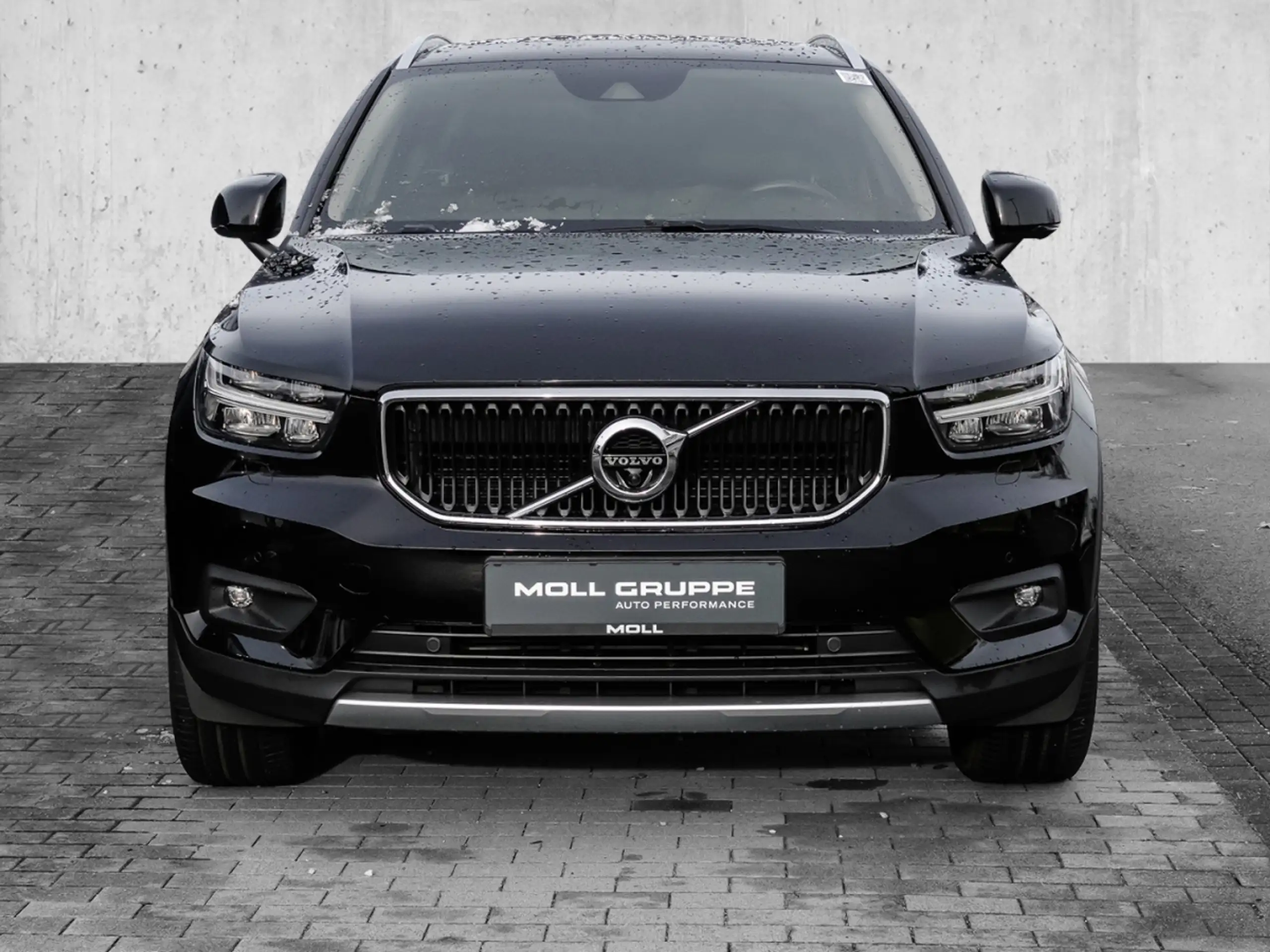 Volvo - XC40