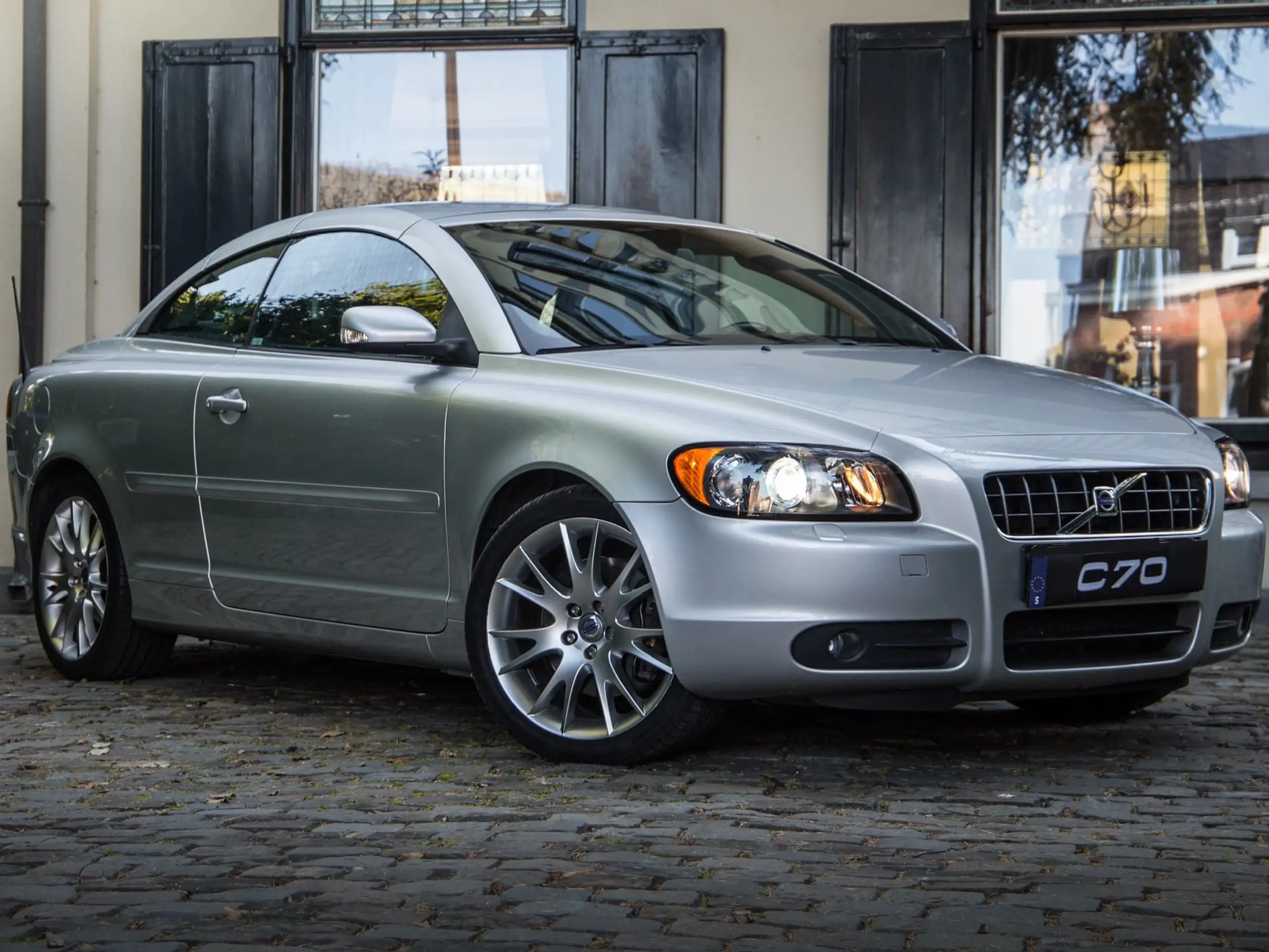 Volvo - C70