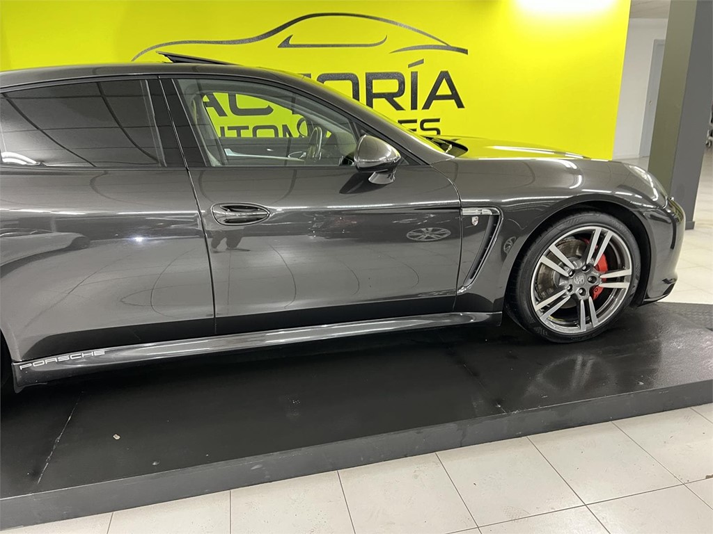 Porsche - Panamera