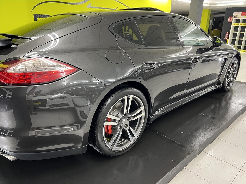 Porsche - Panamera