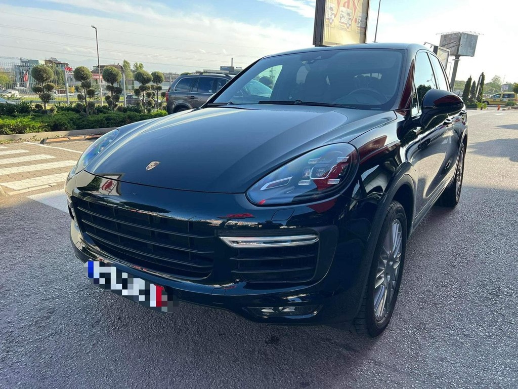 Porsche - Cayenne