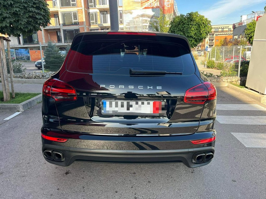 Porsche - Cayenne