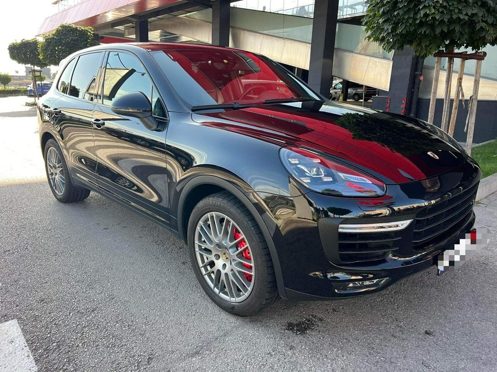 Porsche - Cayenne