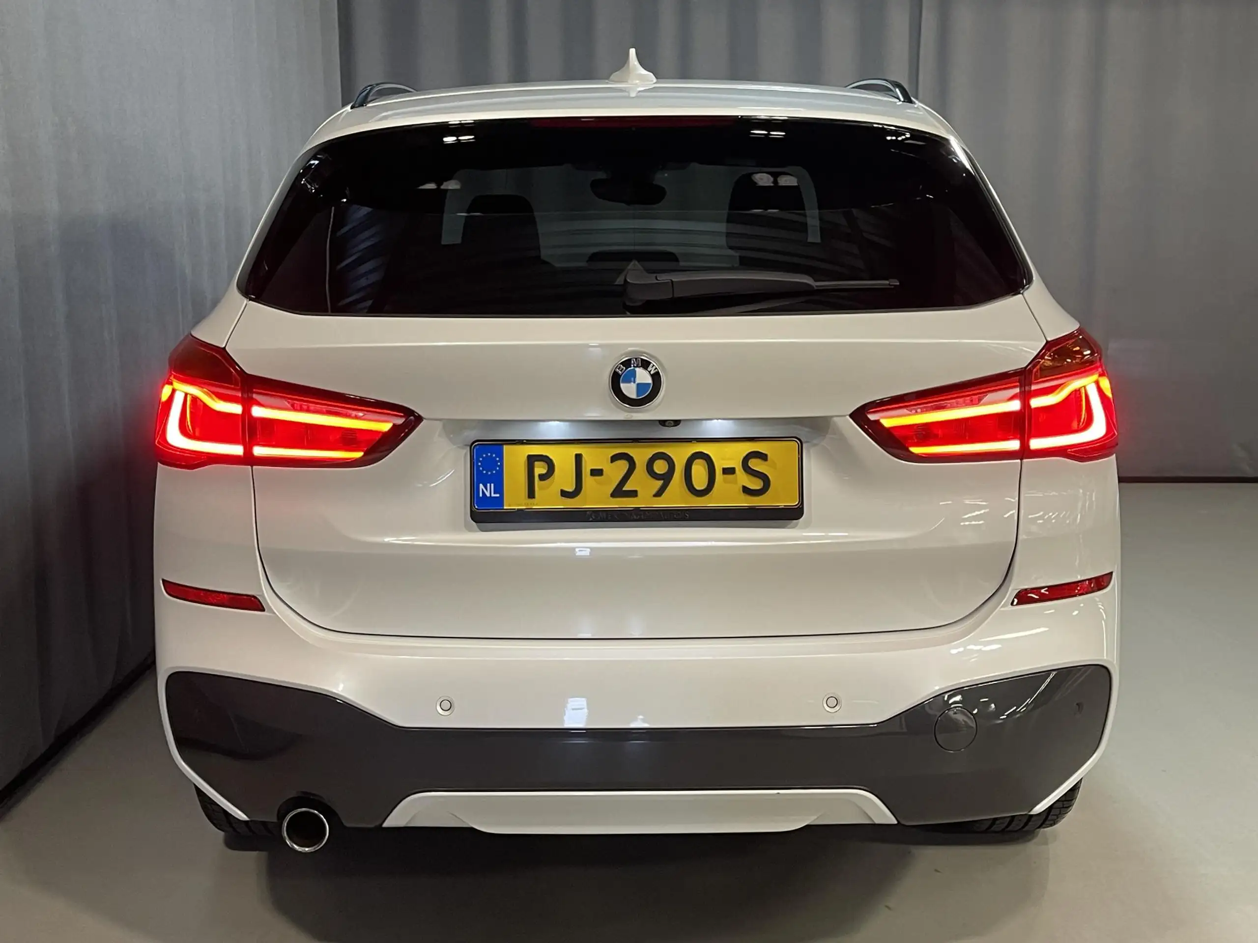 BMW - X1