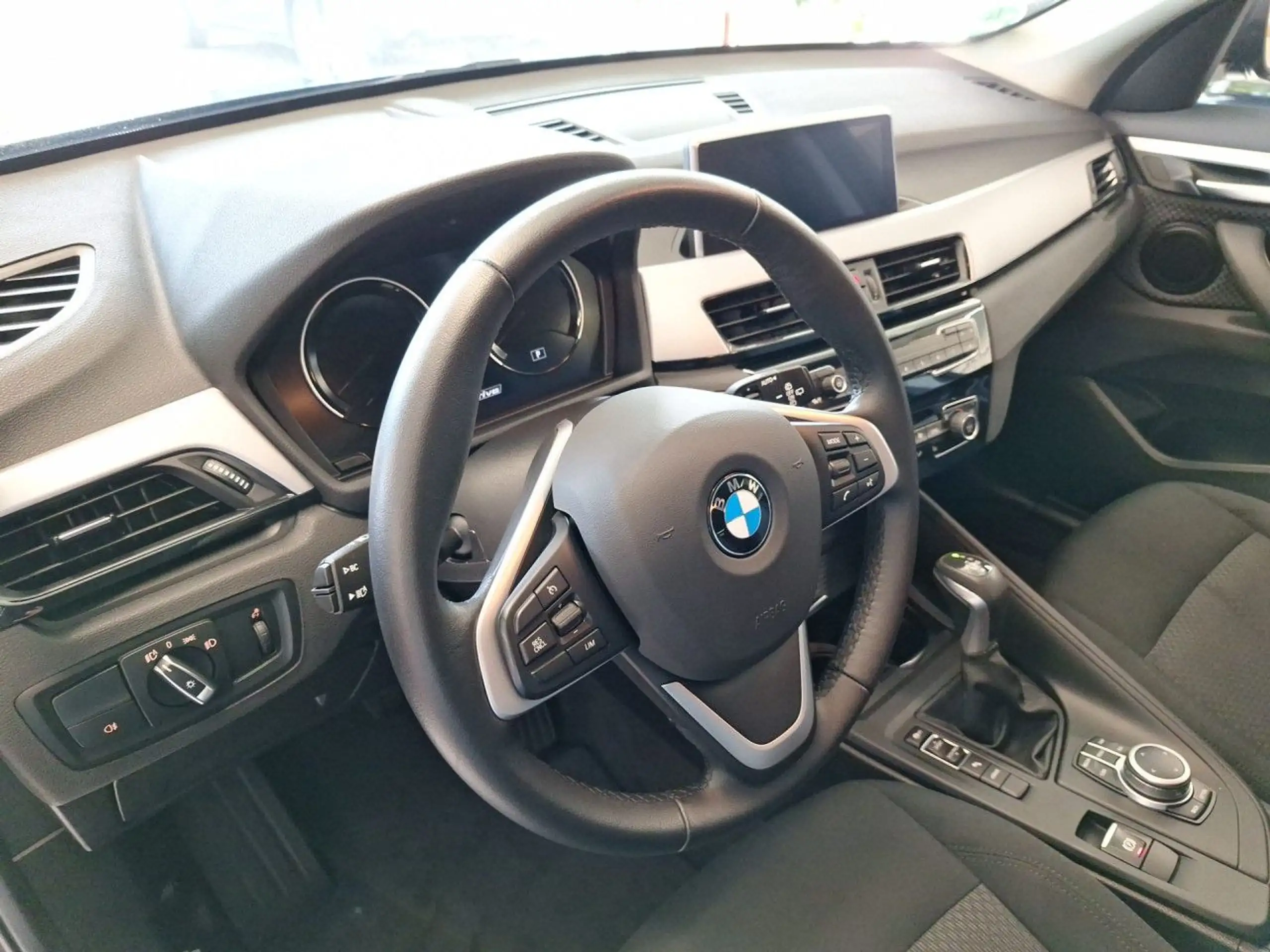 BMW - X1