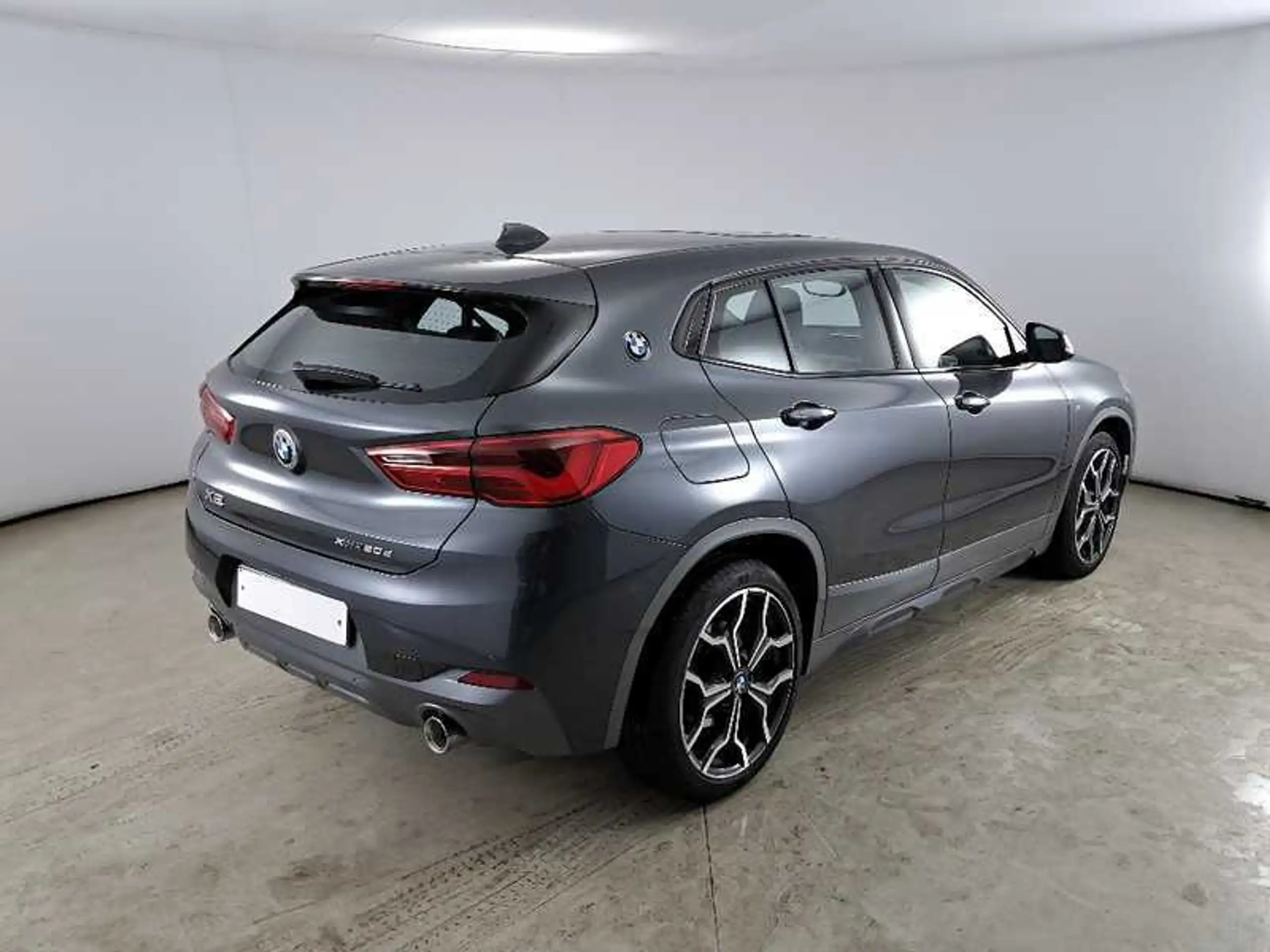 BMW - X2