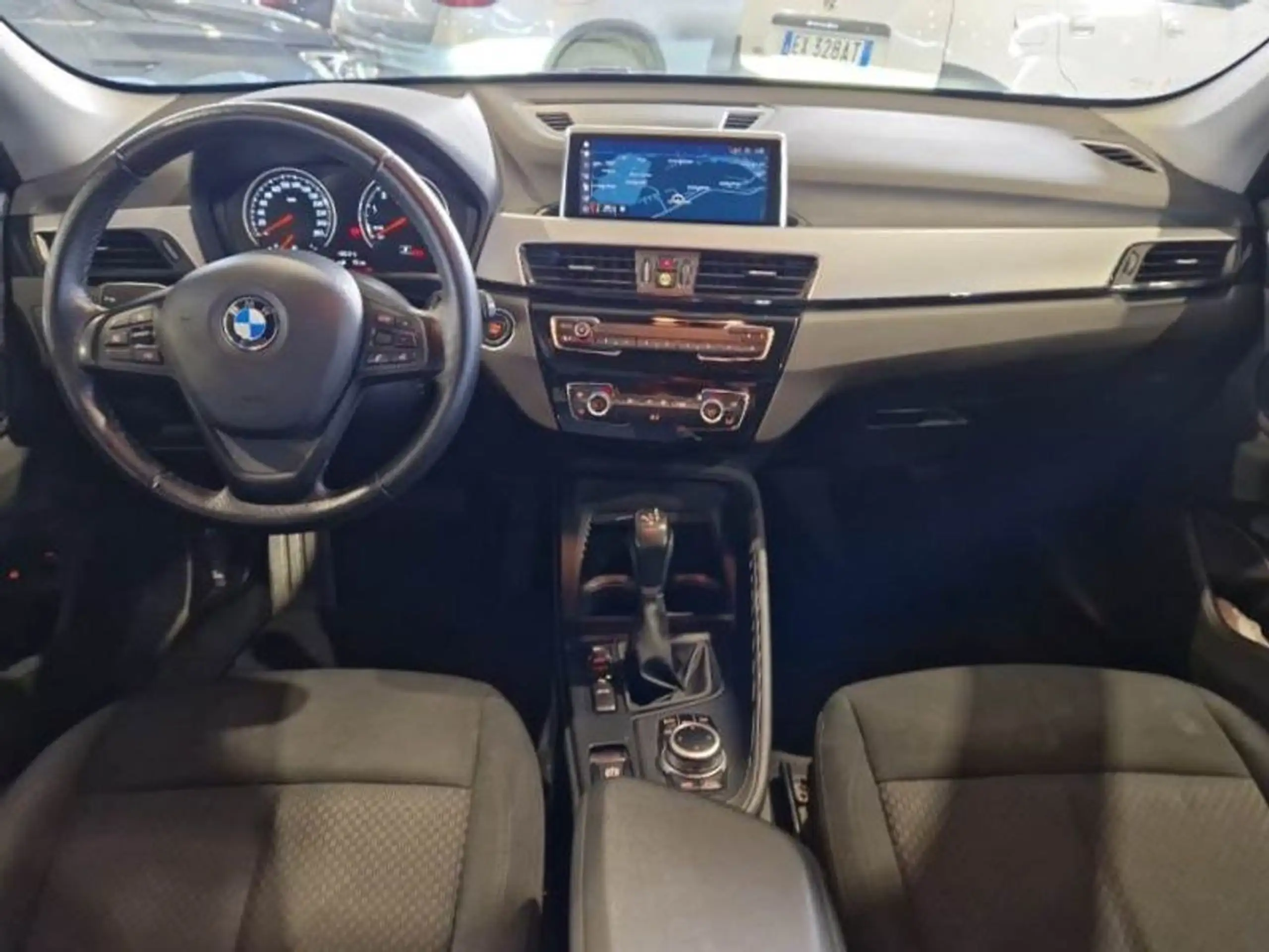 BMW - X1