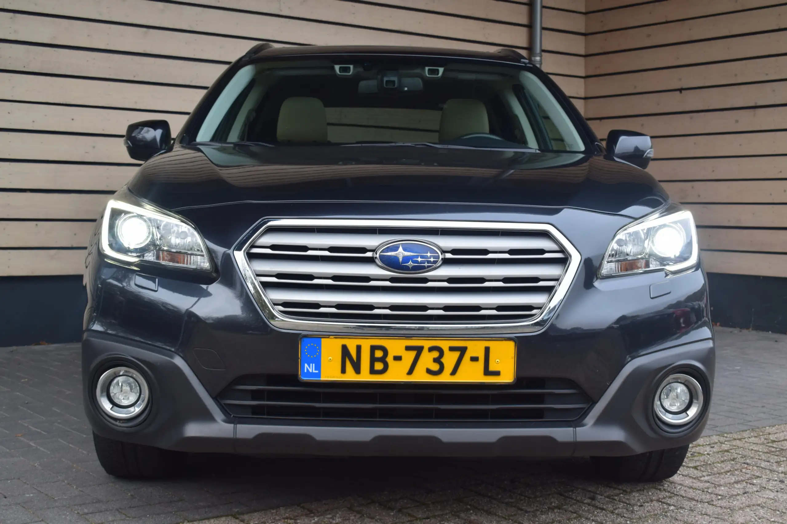 Subaru - OUTBACK