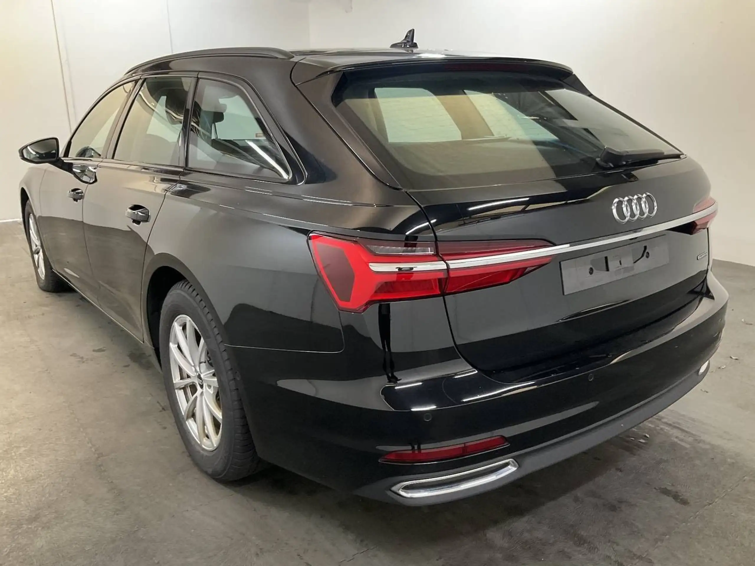 Audi - A6