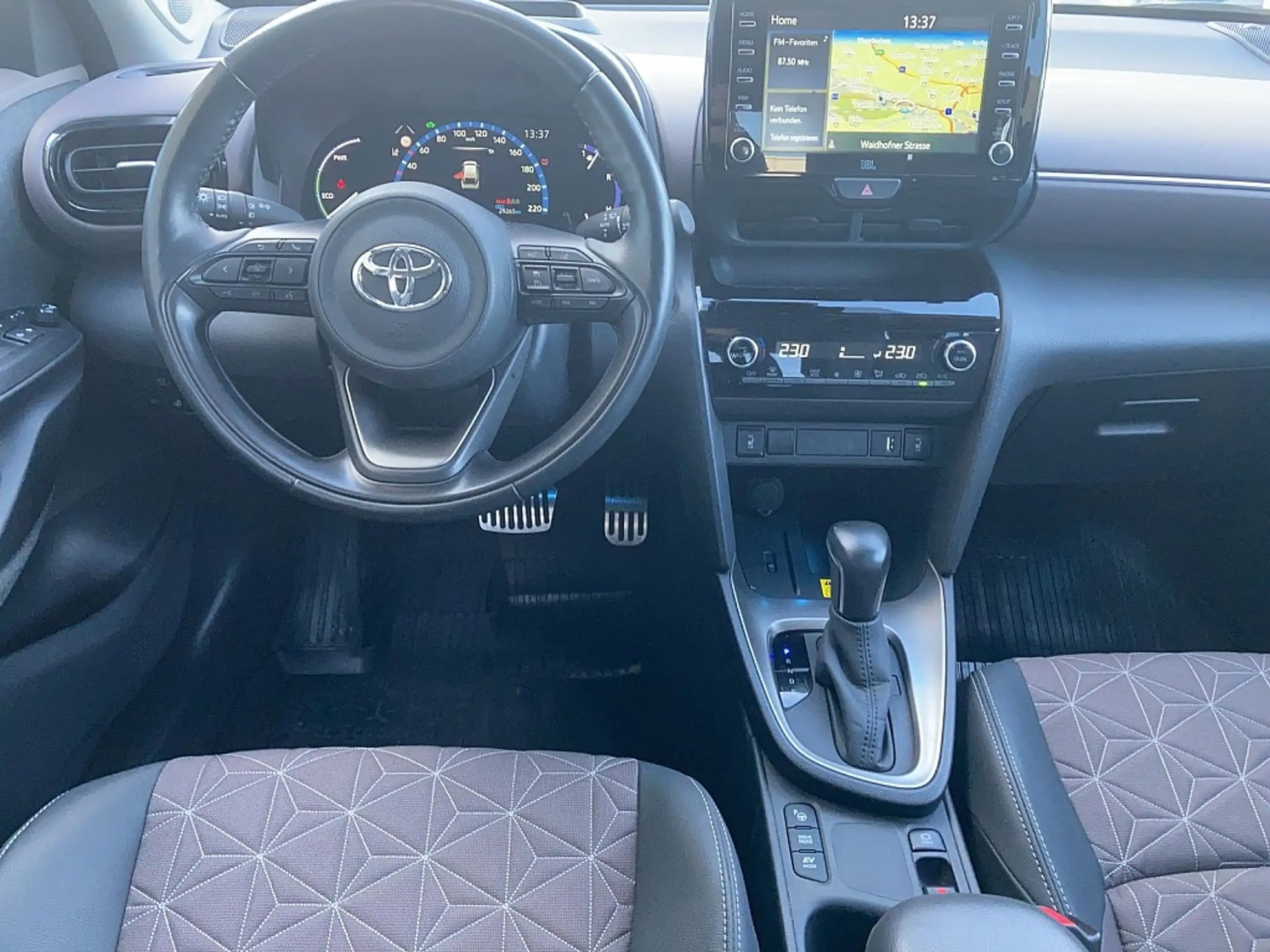 Toyota - Yaris Cross