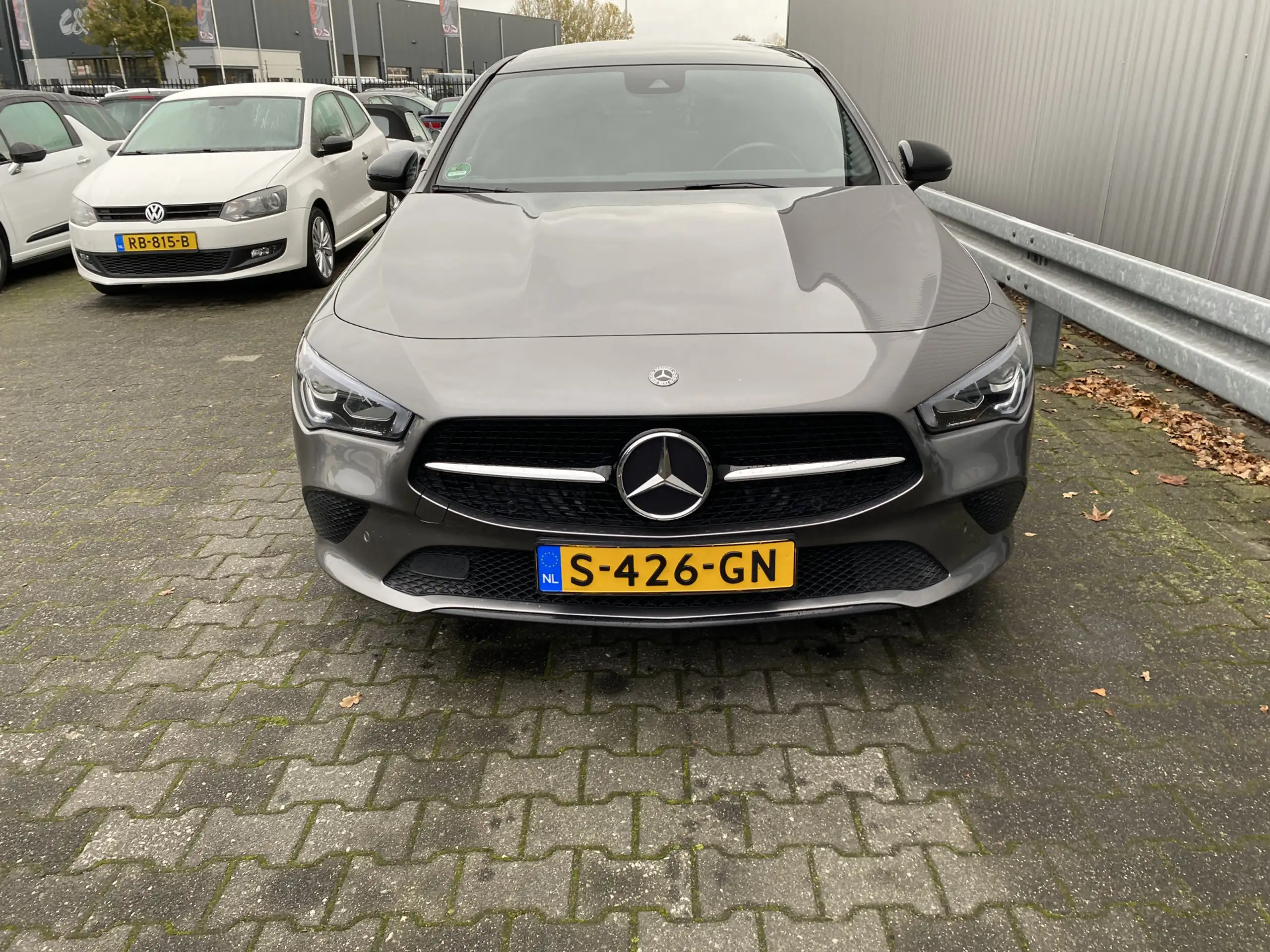 Mercedes-Benz - CLA 180