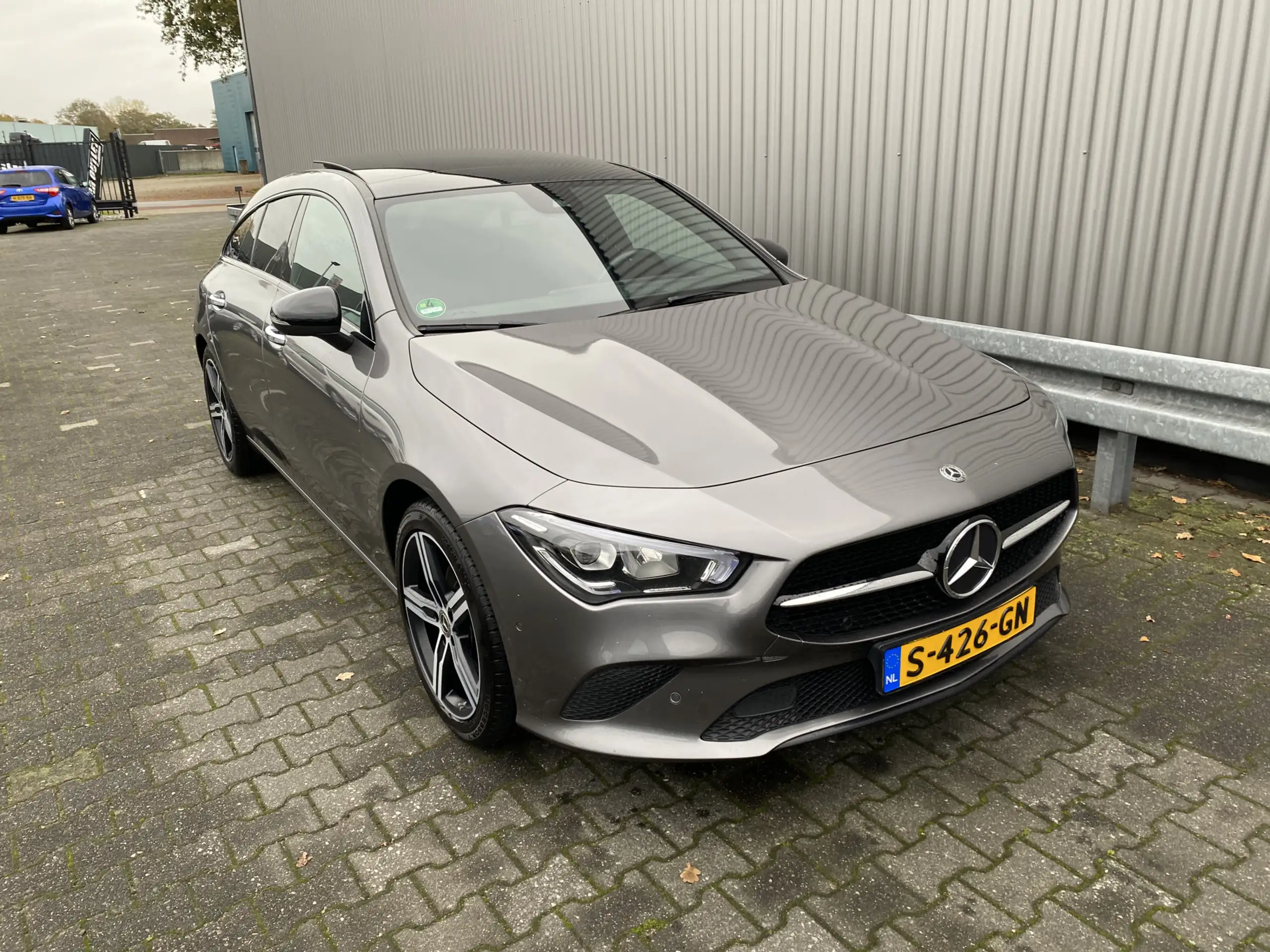 Mercedes-Benz - CLA 180