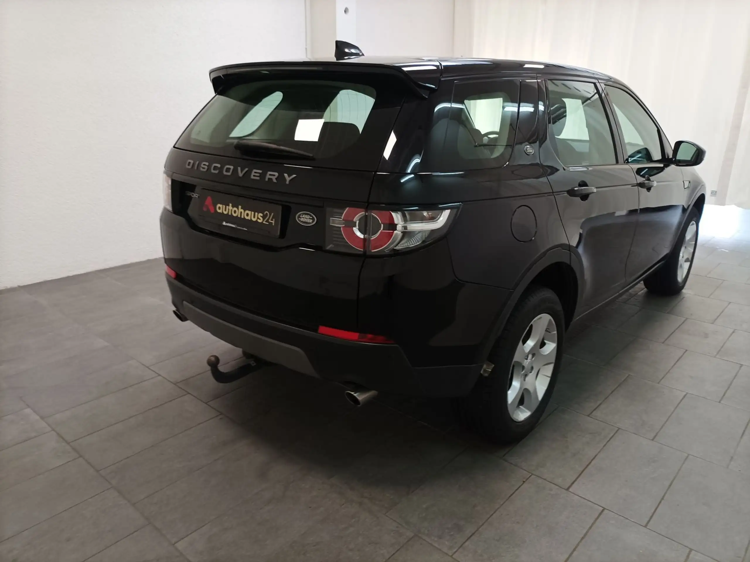 Land Rover - Discovery Sport