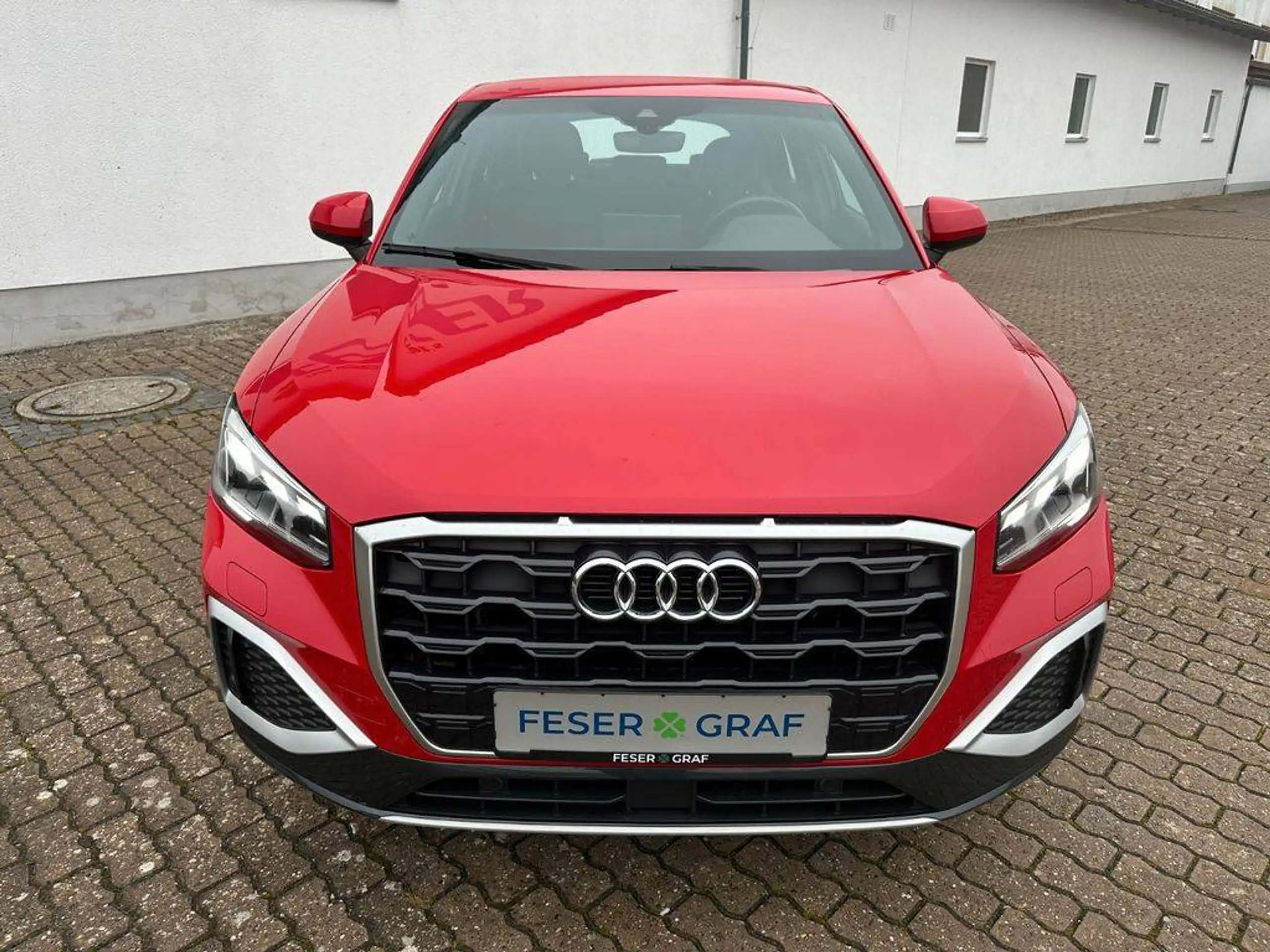 Audi - Q2