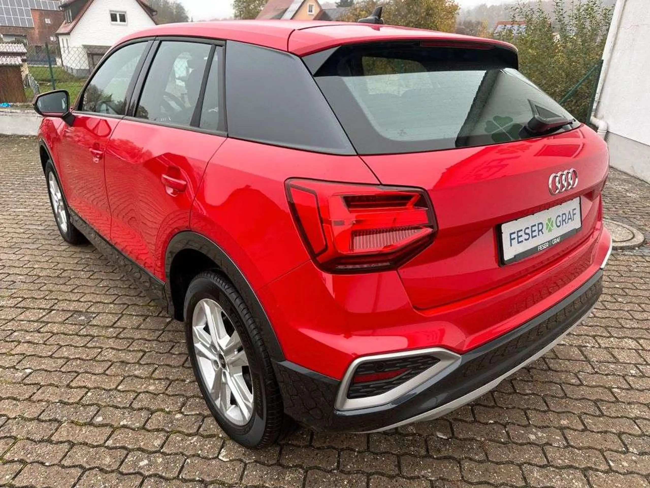 Audi - Q2