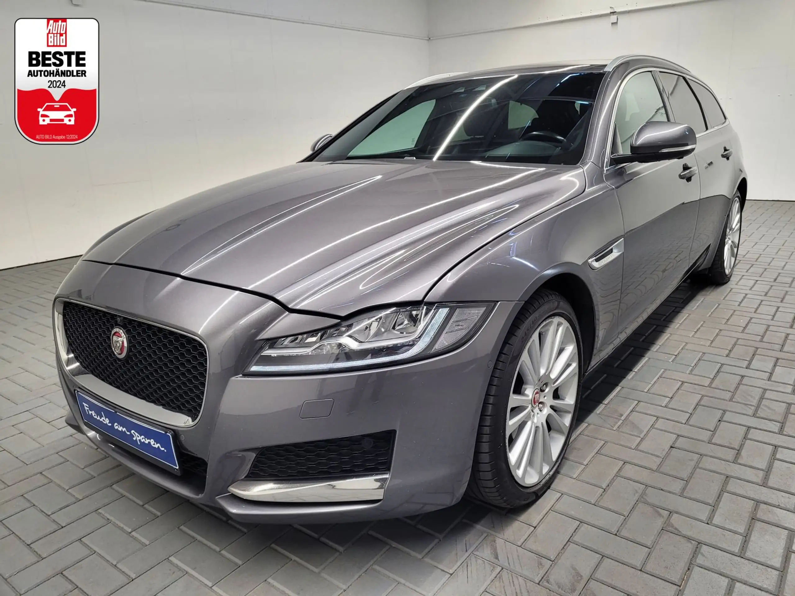 Jaguar - XF