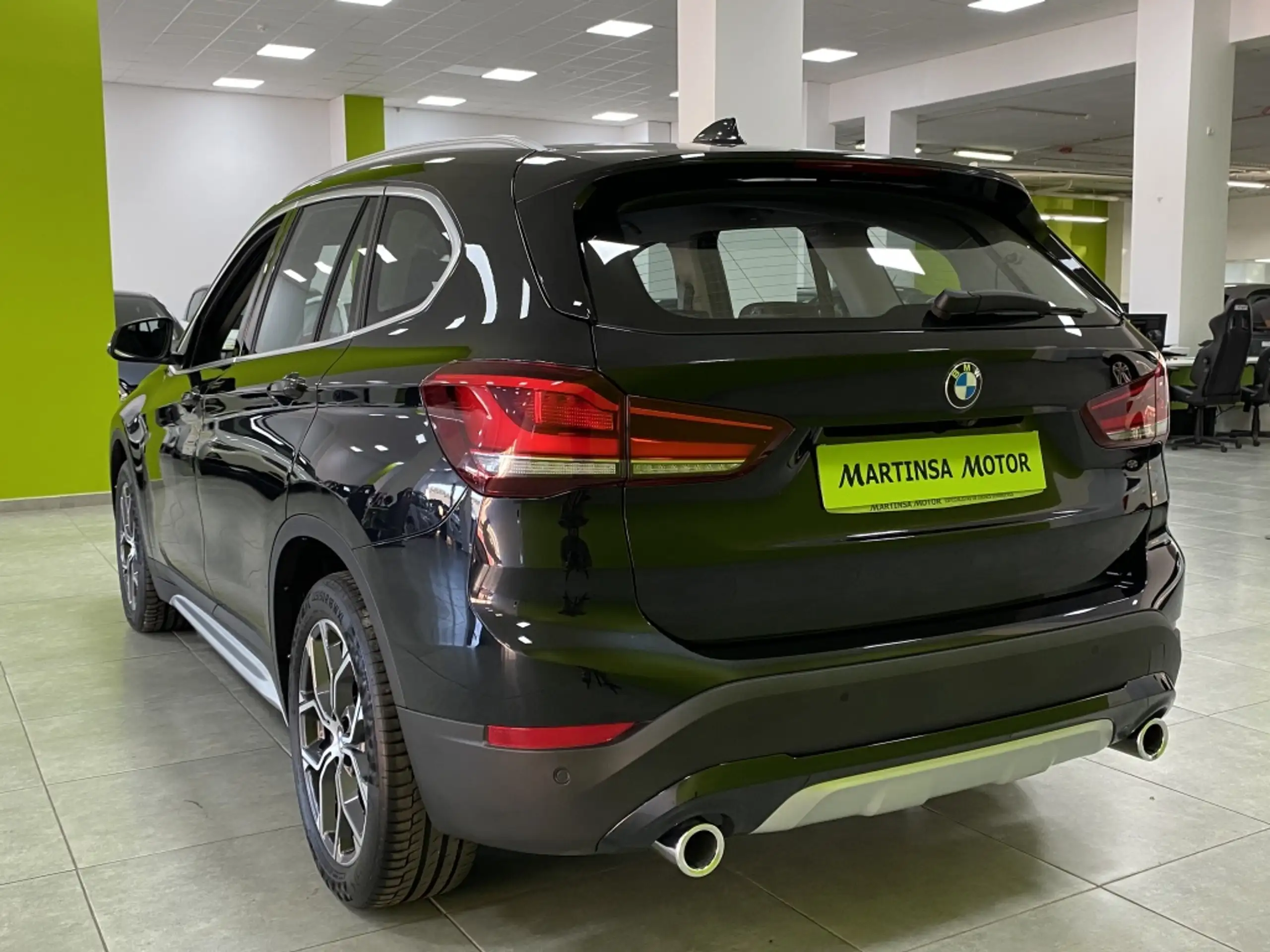 BMW - X1