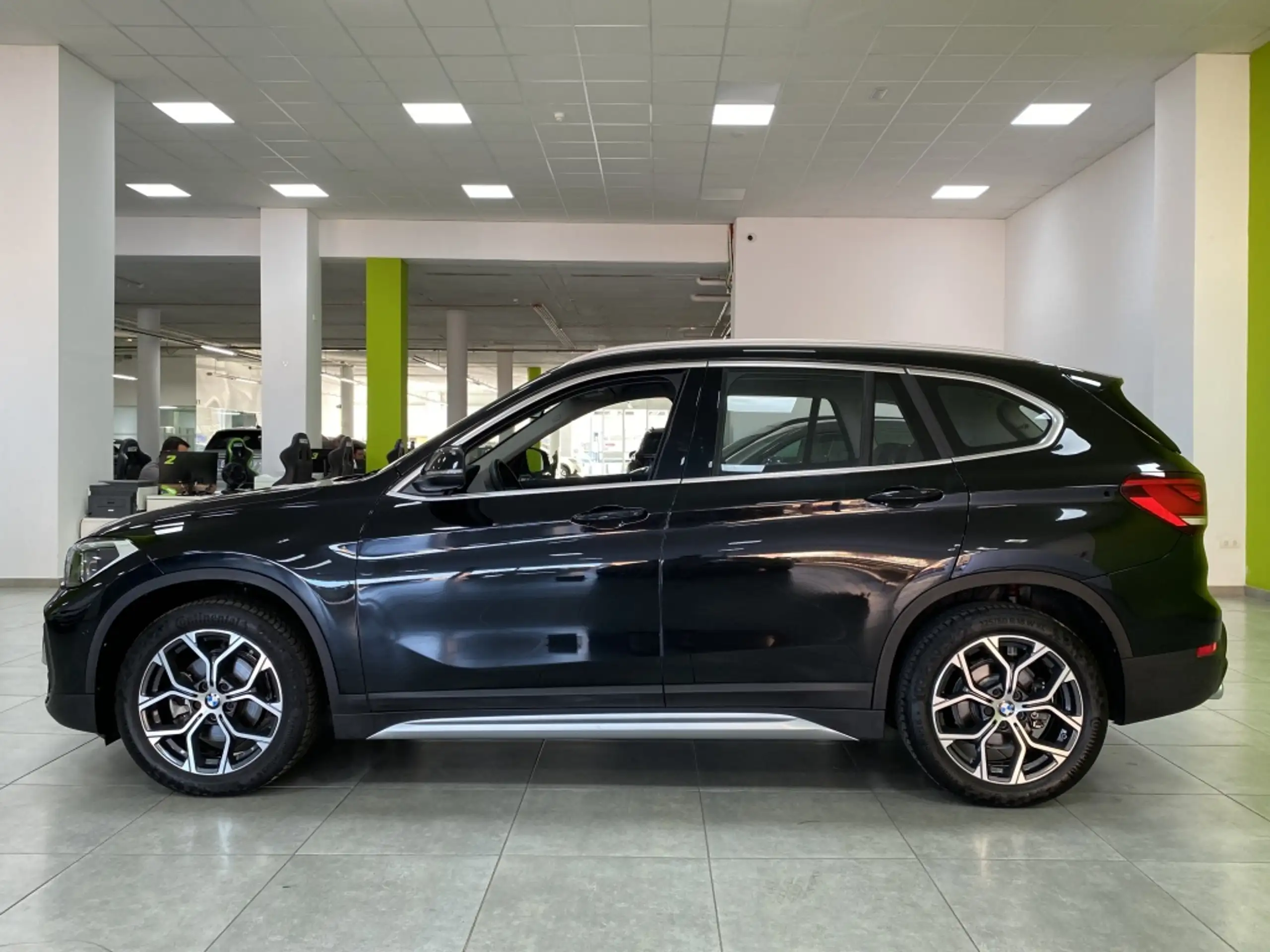 BMW - X1