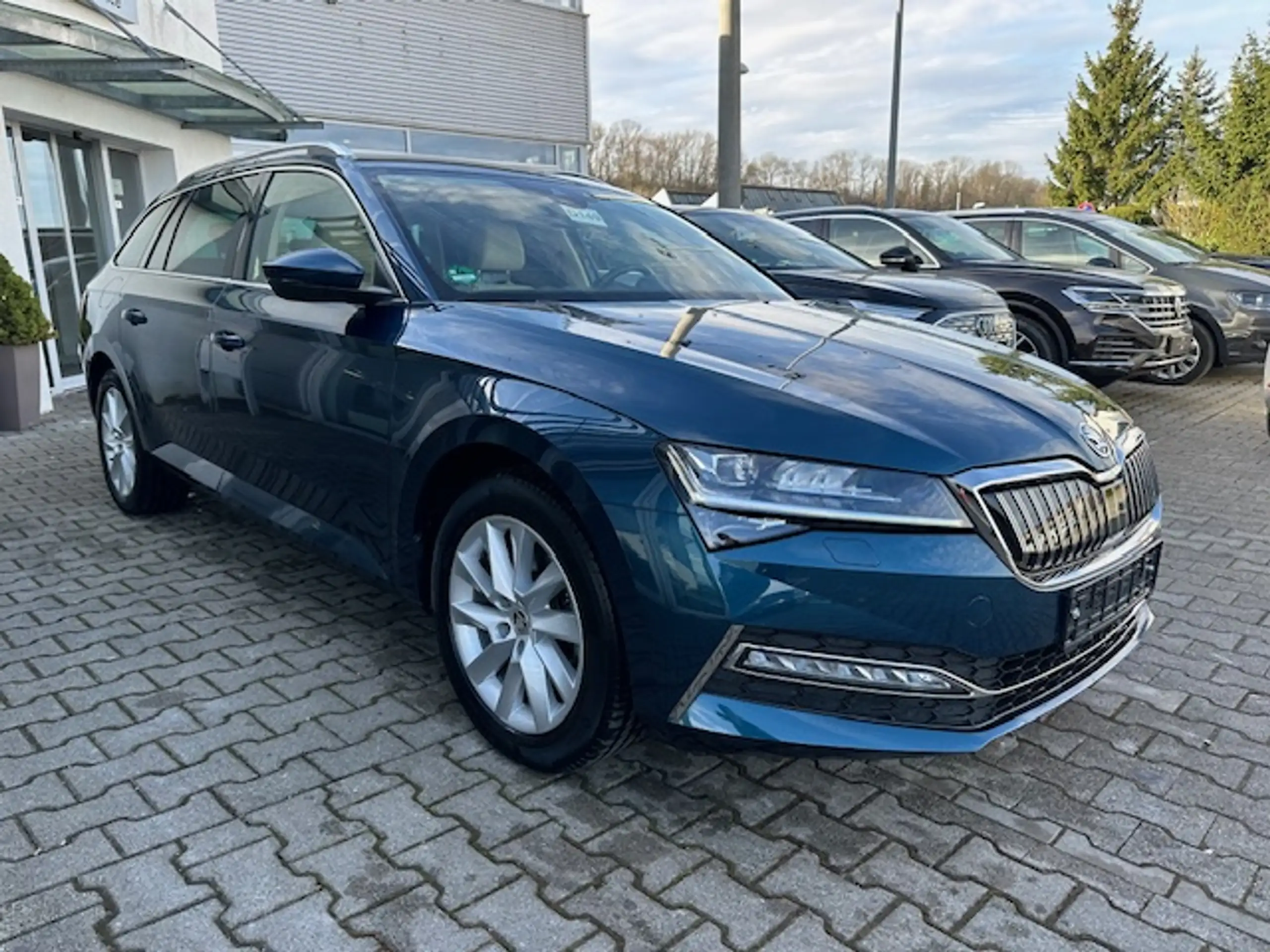 Skoda - Superb