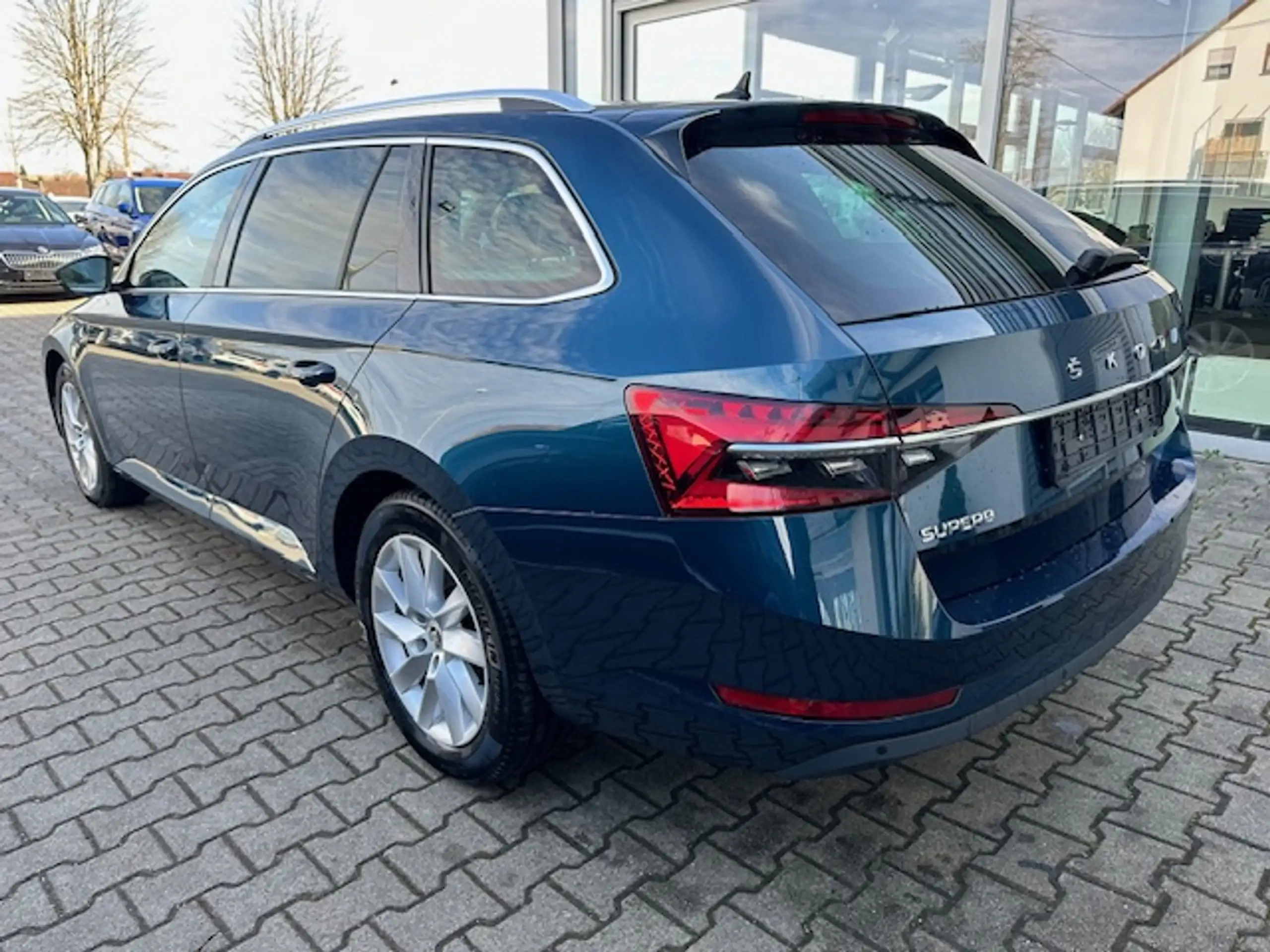 Skoda - Superb