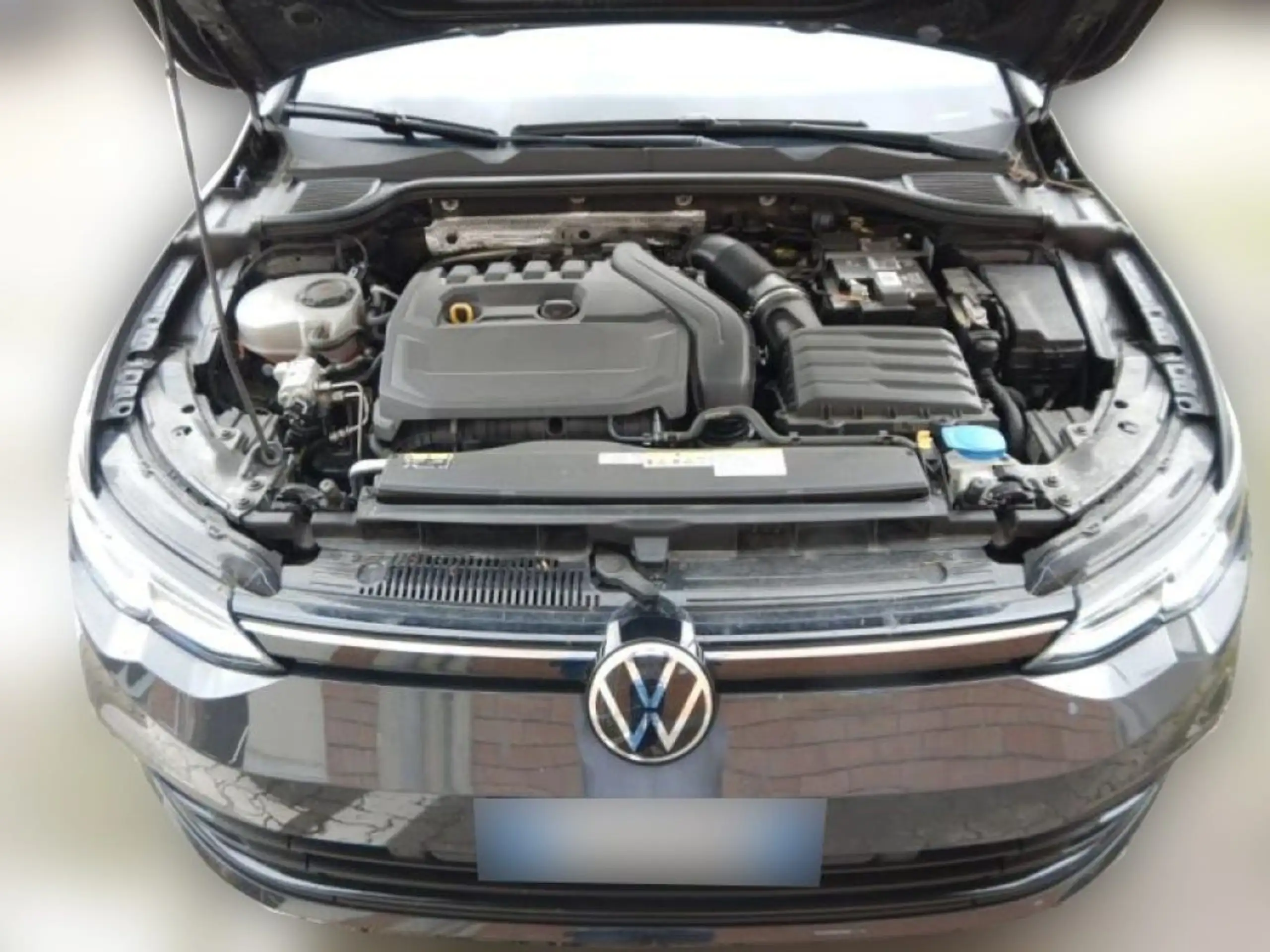 Volkswagen - Golf