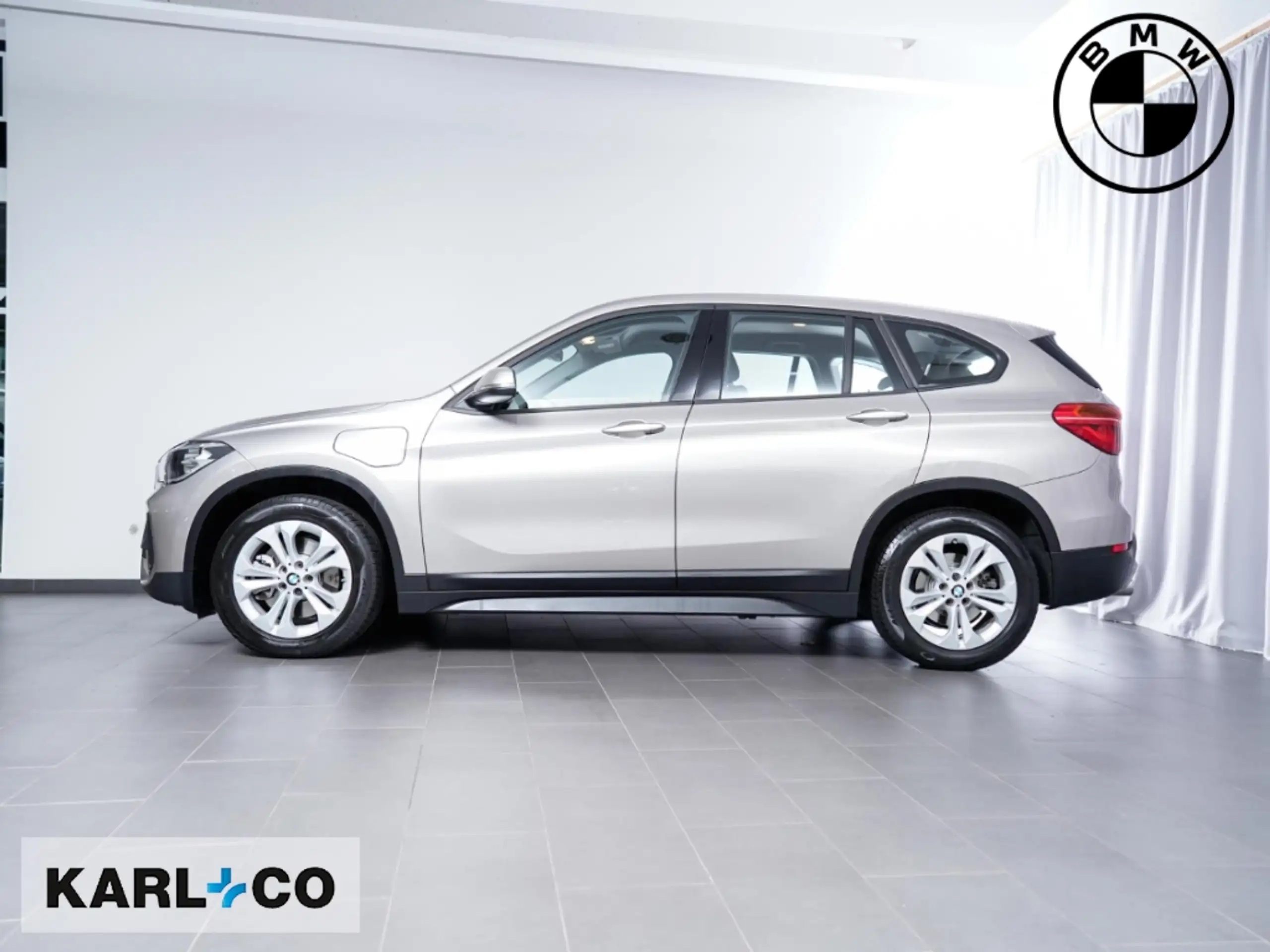 BMW - X1