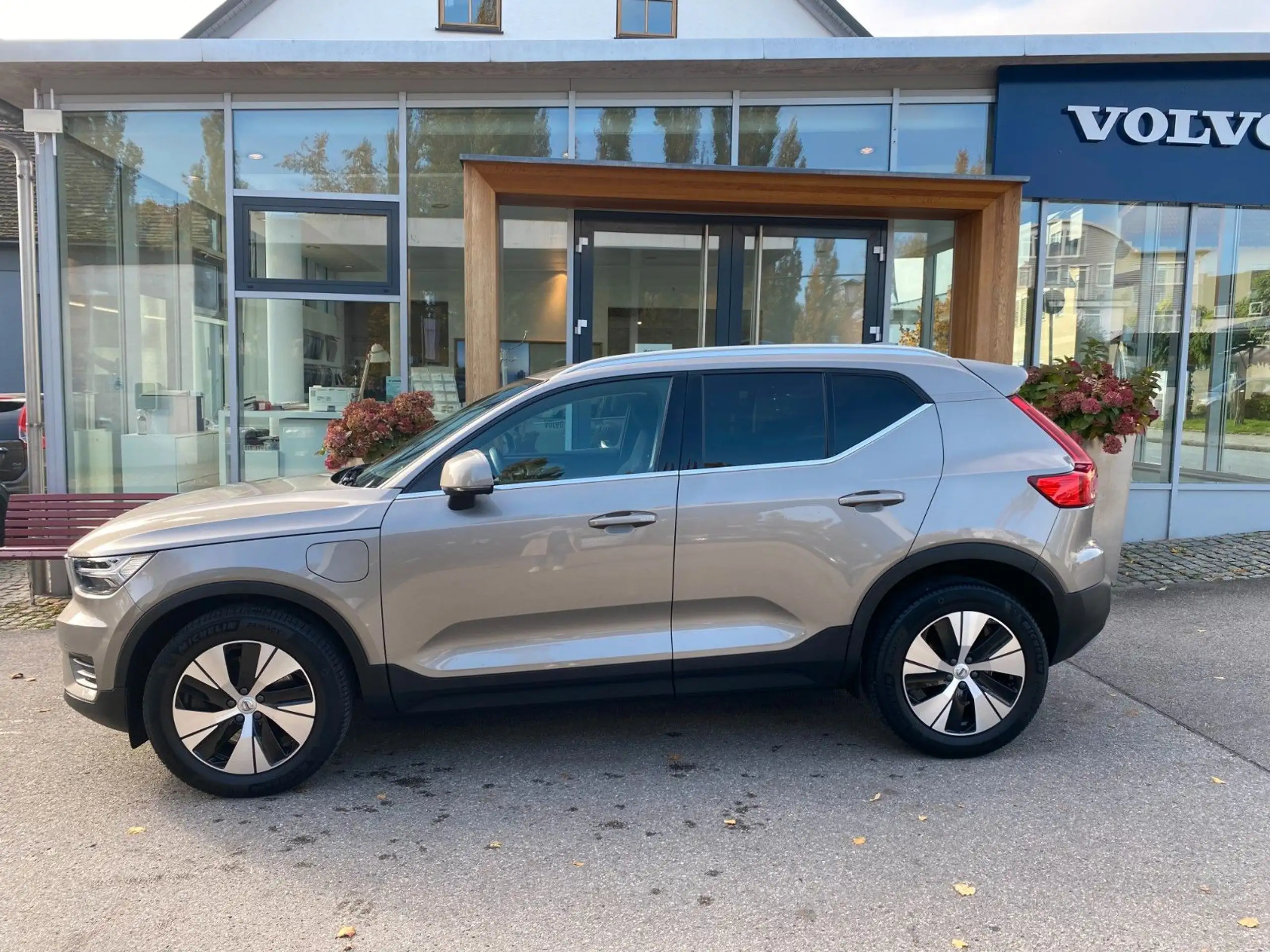 Volvo - XC40