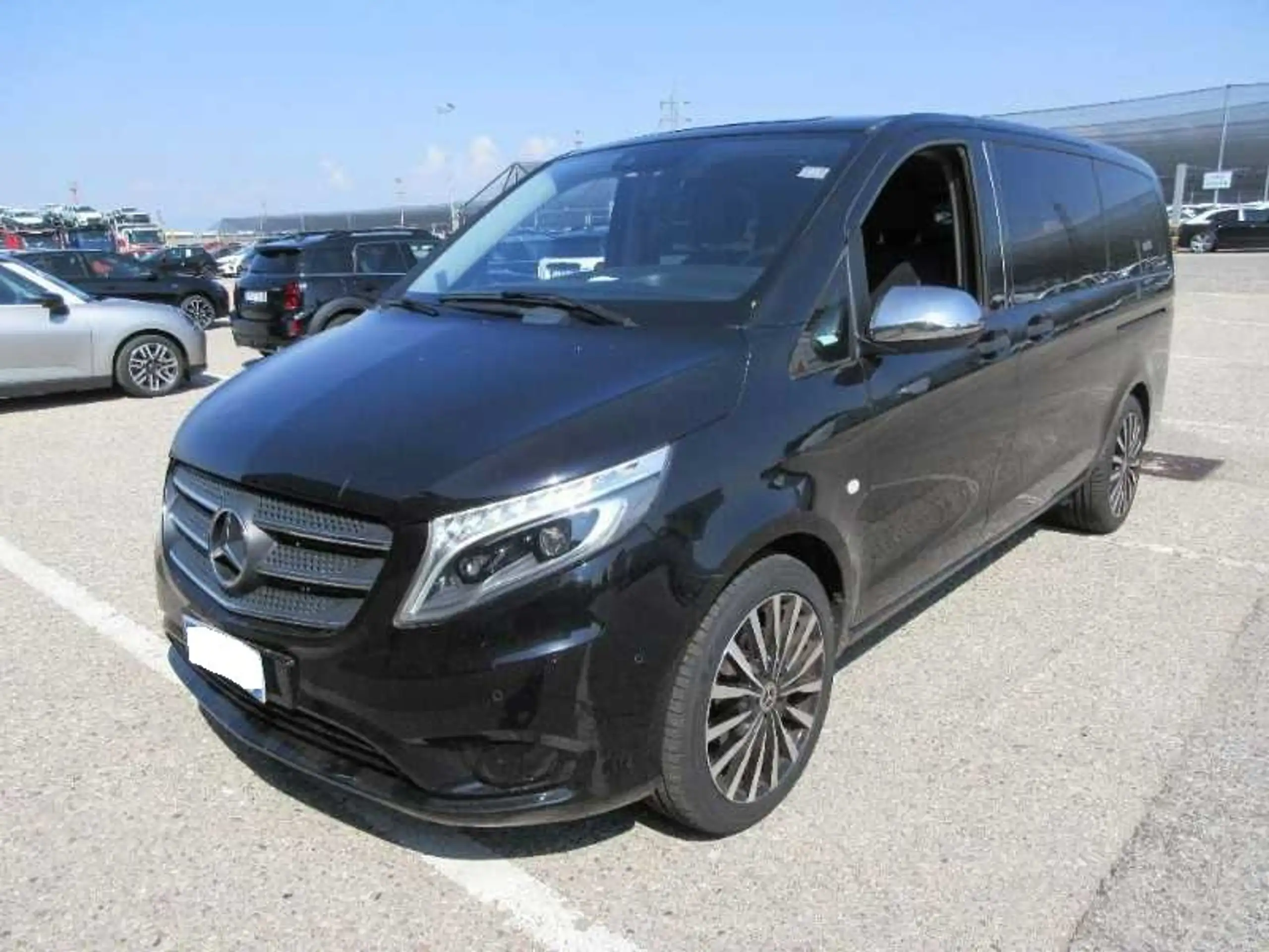 Mercedes-Benz - Vito