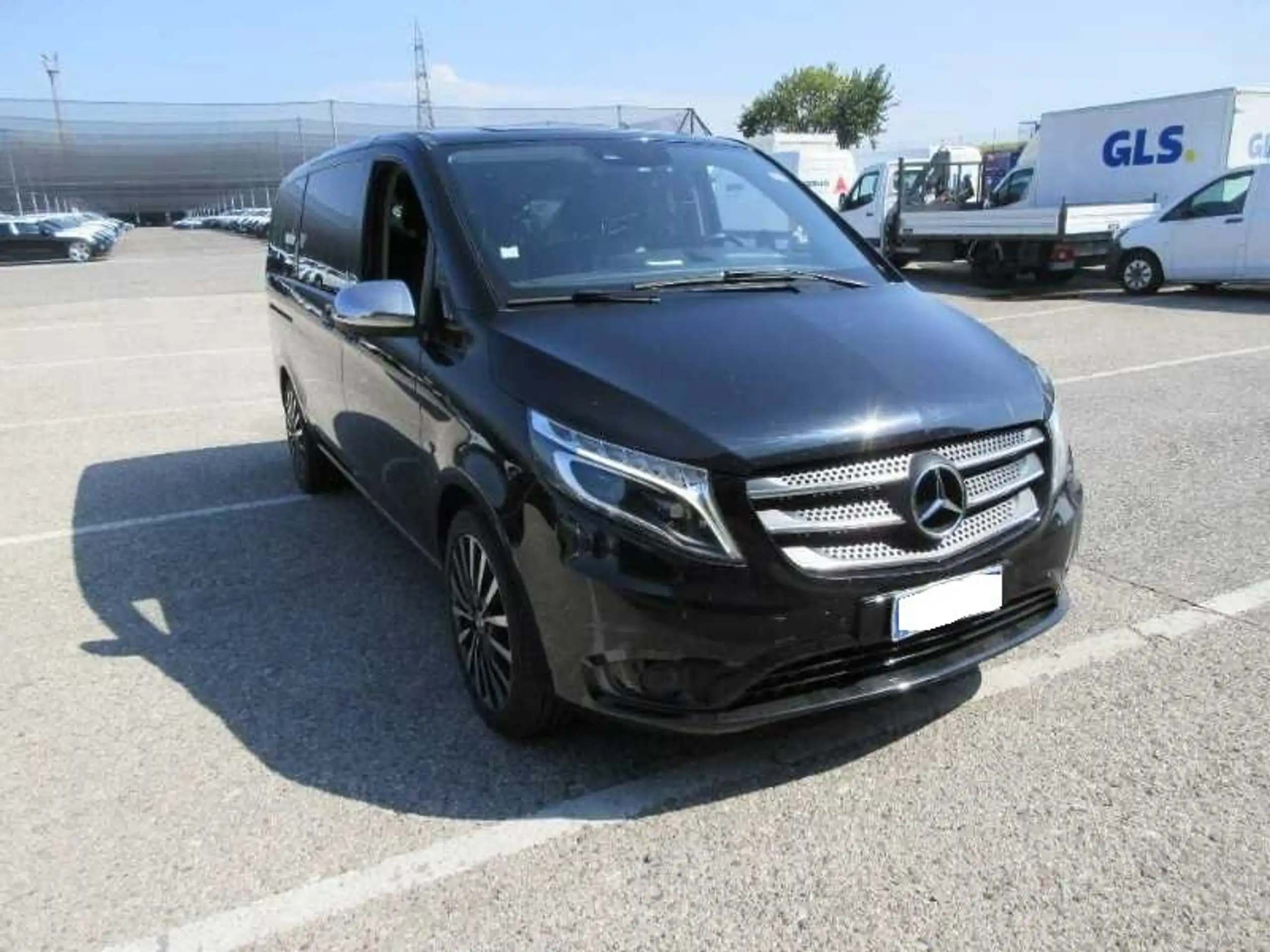 Mercedes-Benz - Vito